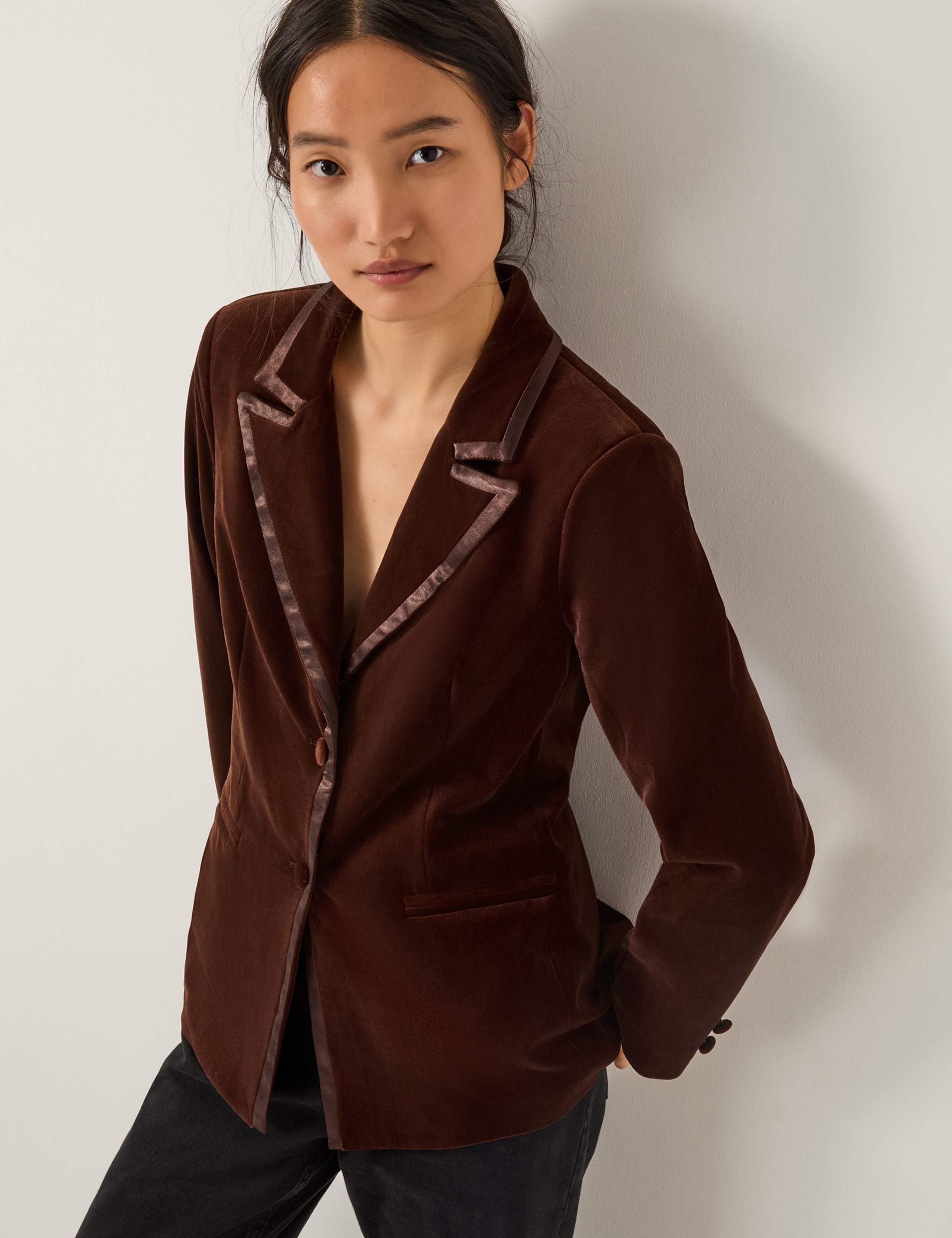Velvet Single Breasted Blazer