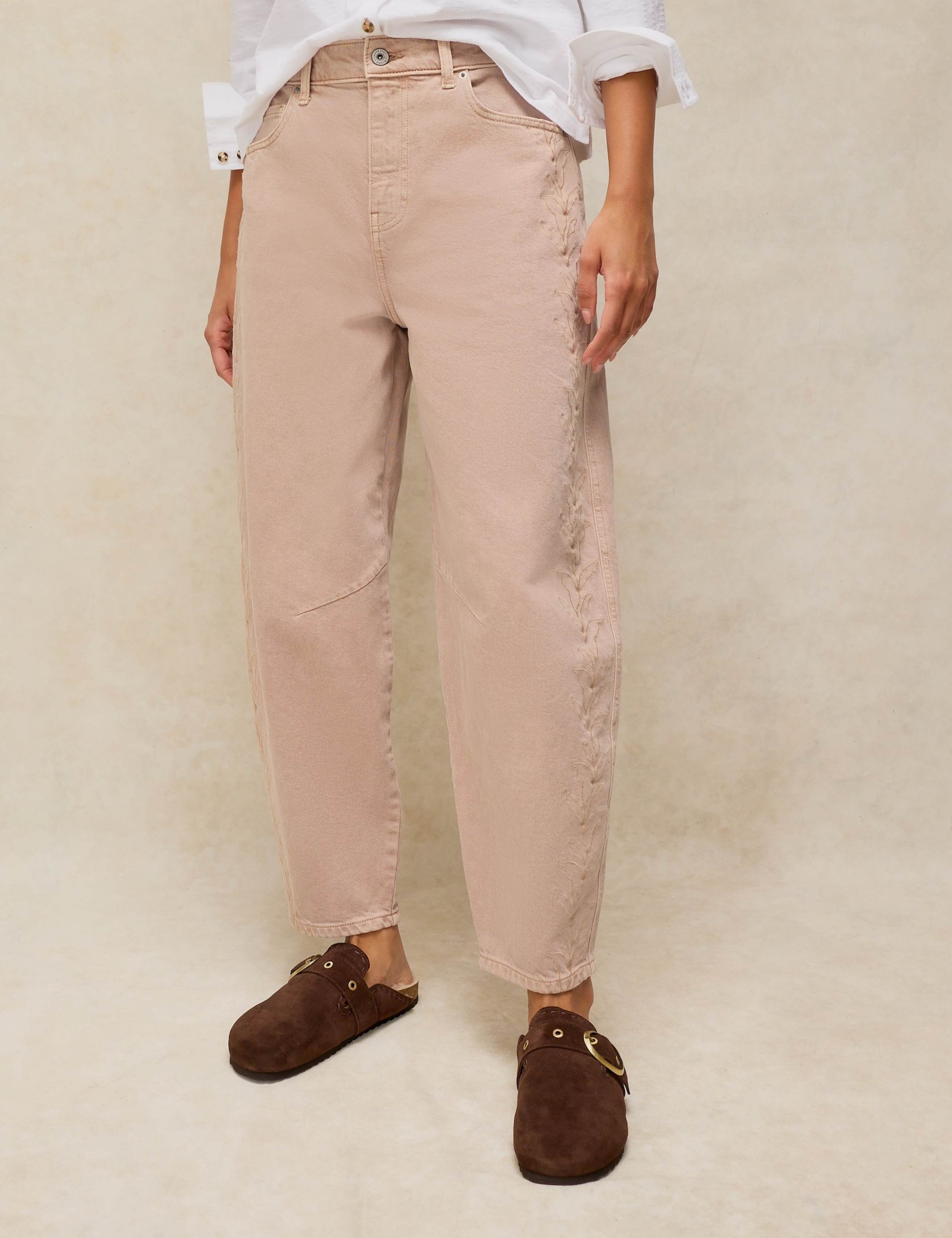 Mid Rise Embroidered Barrel Jeans