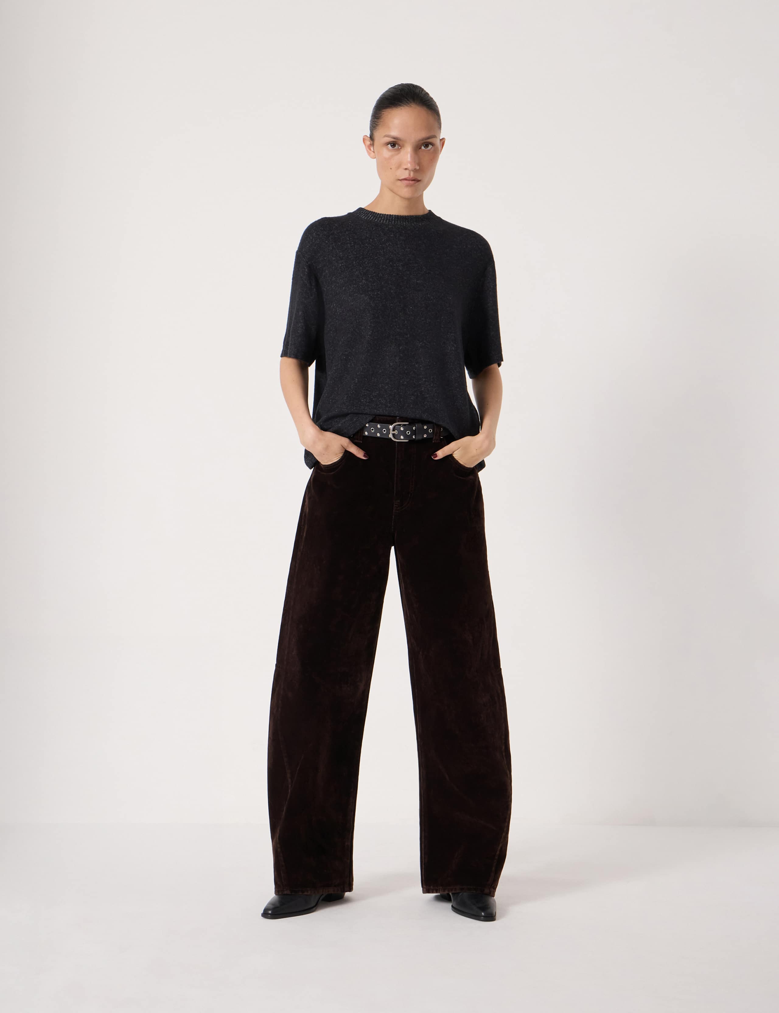 Velvet Mid Rise Barrel Leg Cropped Jeans