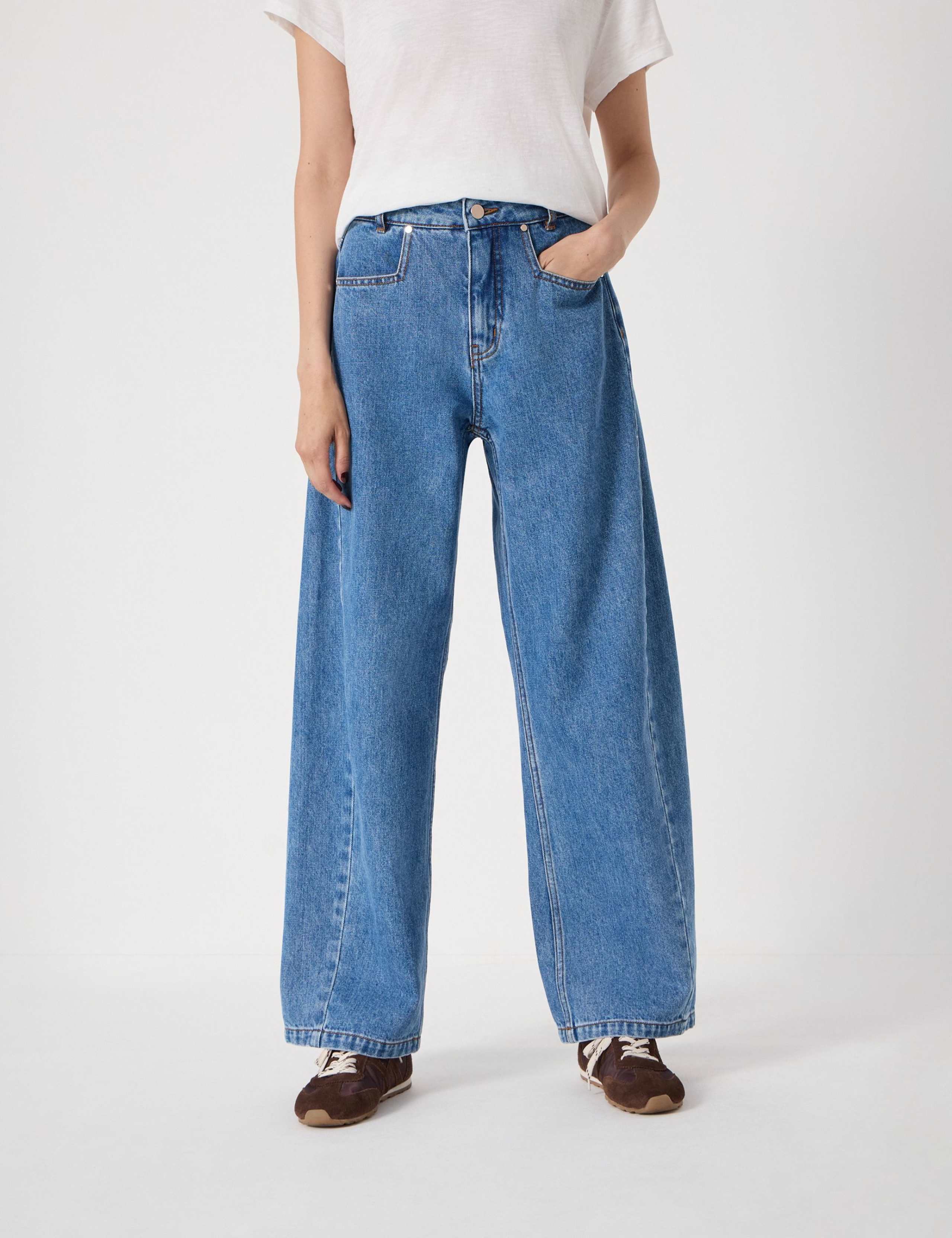 Mid Rise Straight Leg Jeans
