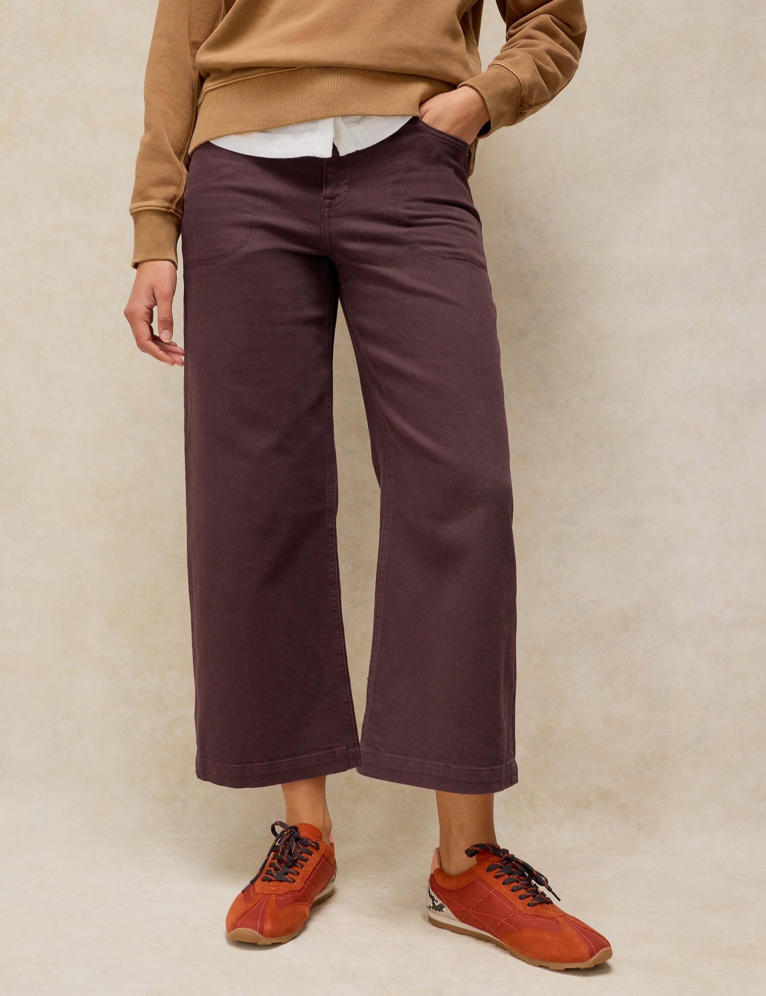 Mid Rise Wide Leg Cropped Jeans