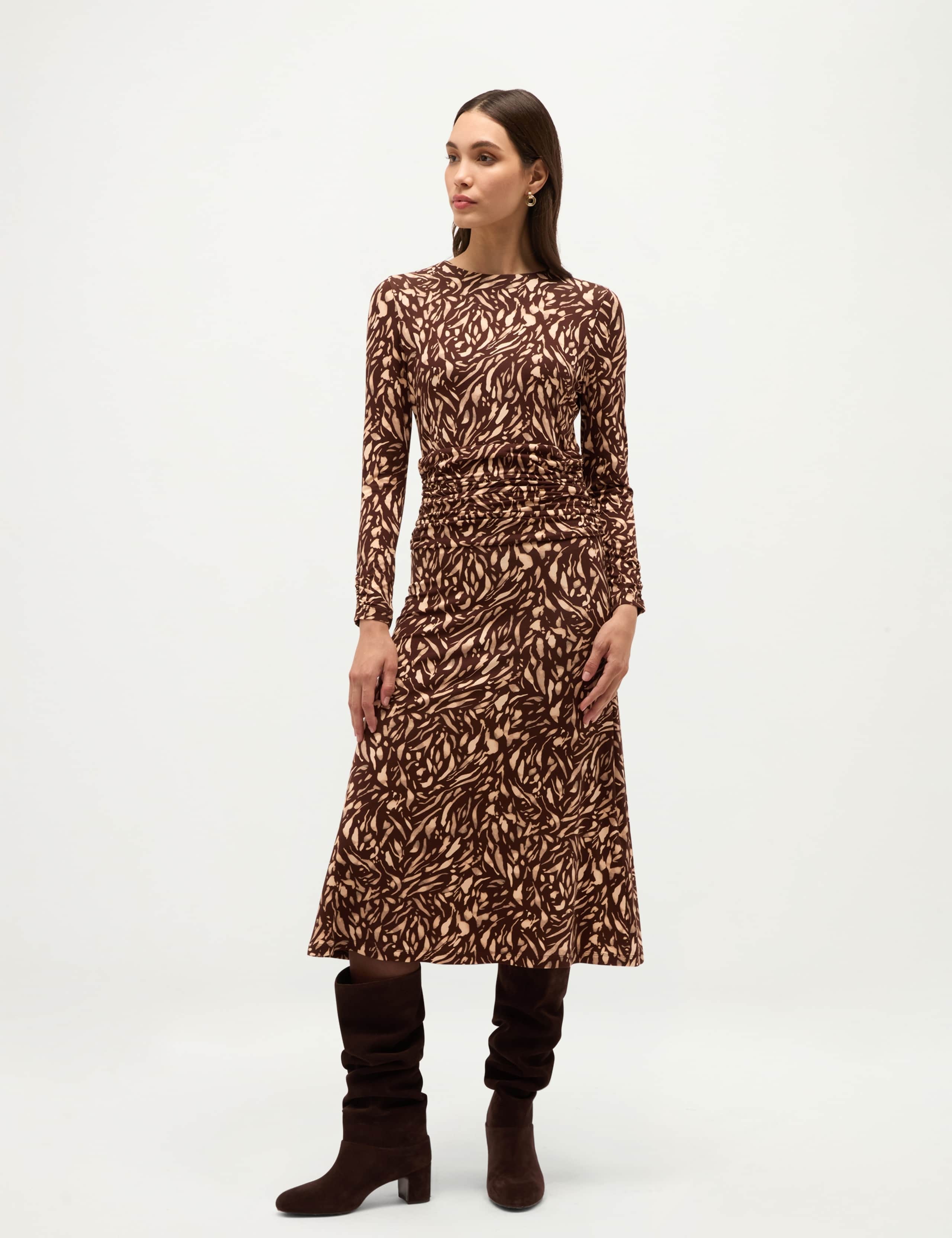 Animal Print Crew Neck Midi Jersey Dress