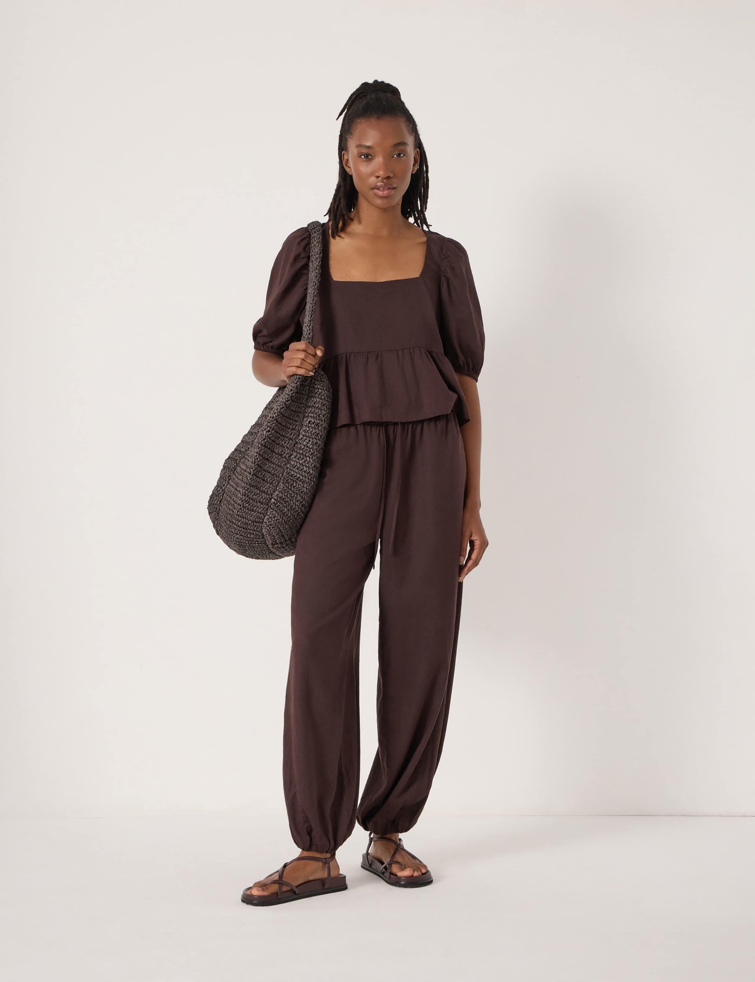 Linen Rich Barrel Leg Beach Trousers