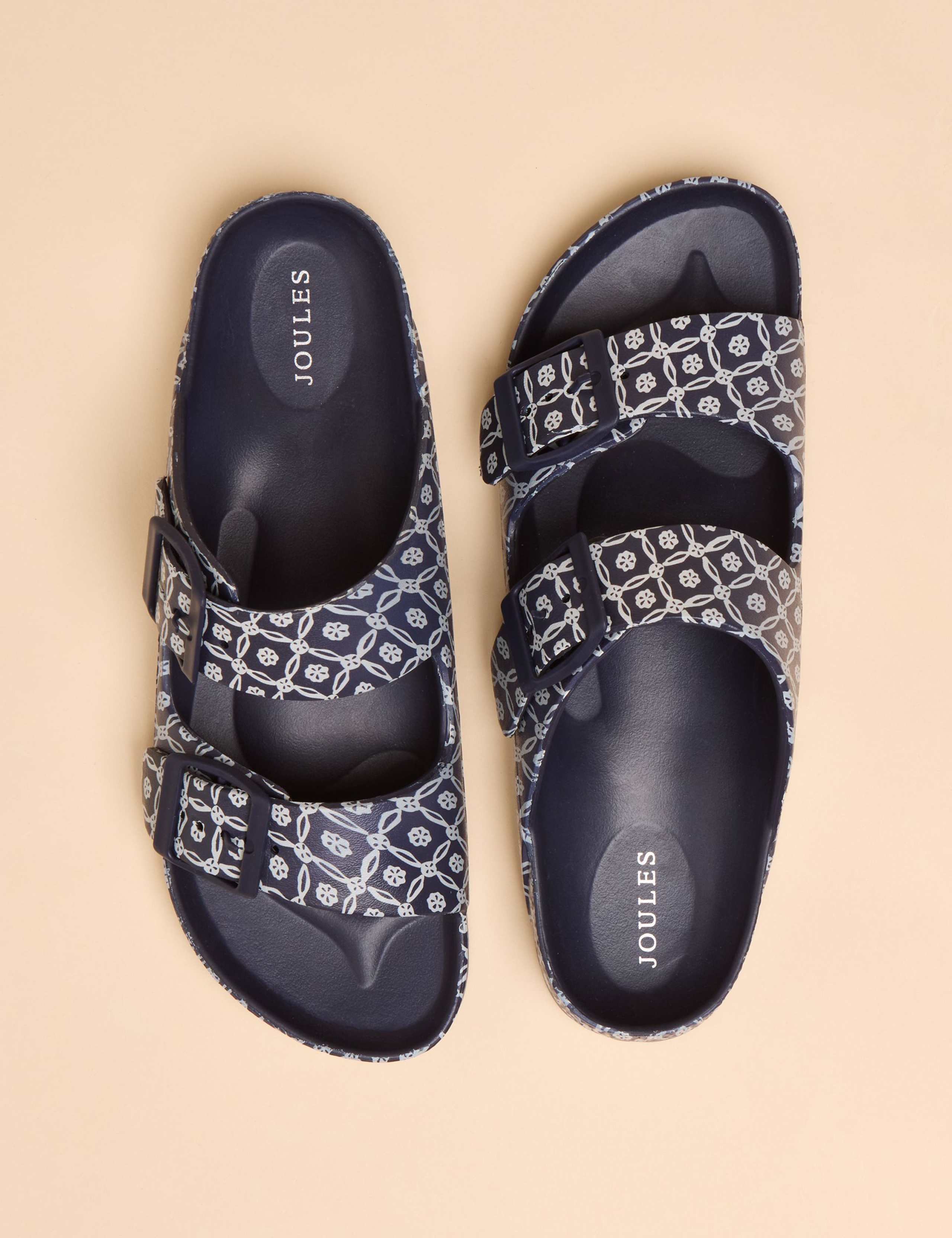 Floral Buckle Strappy Flat Sandals