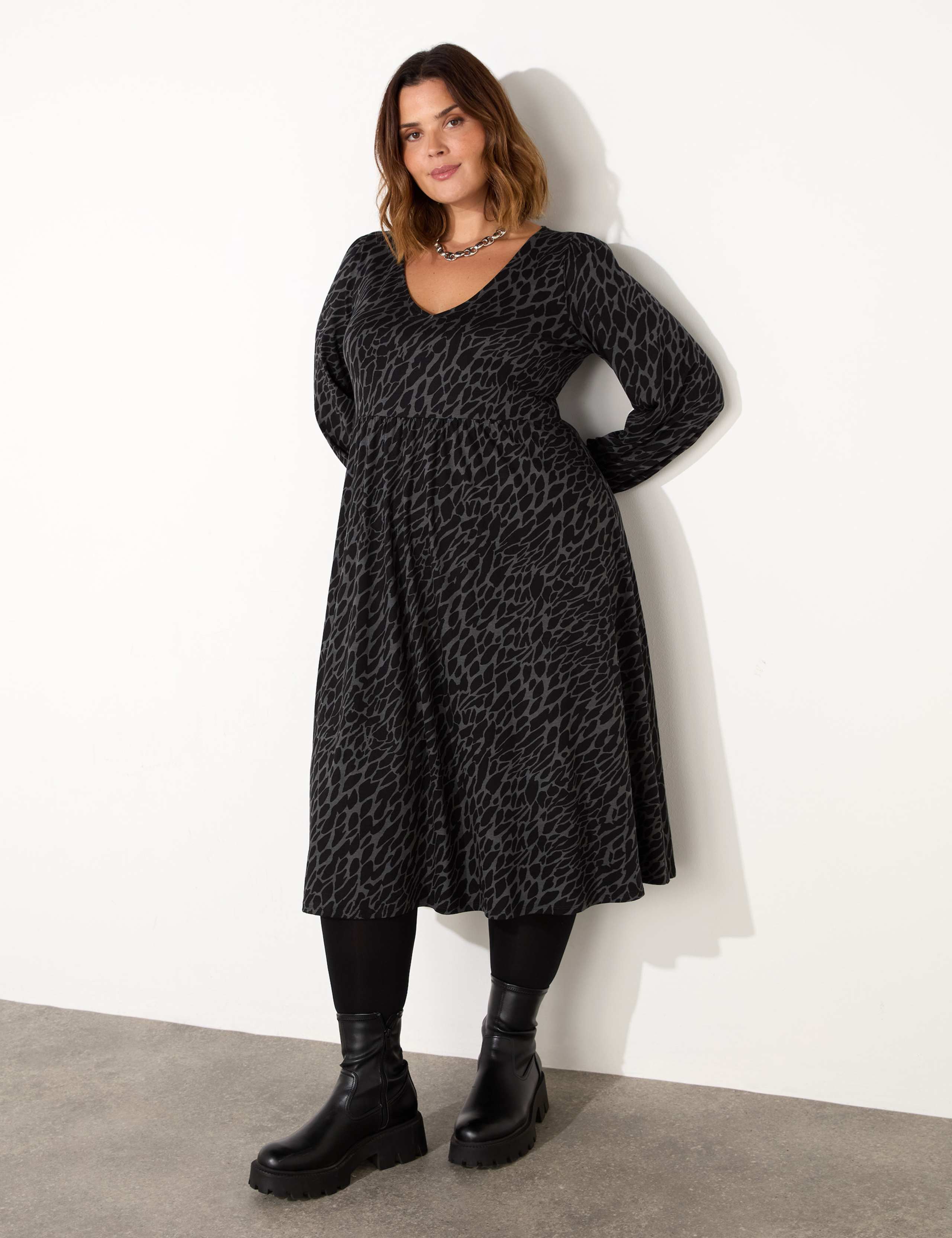 Jersey Snake Print V-Neck Midi Waisted Dress