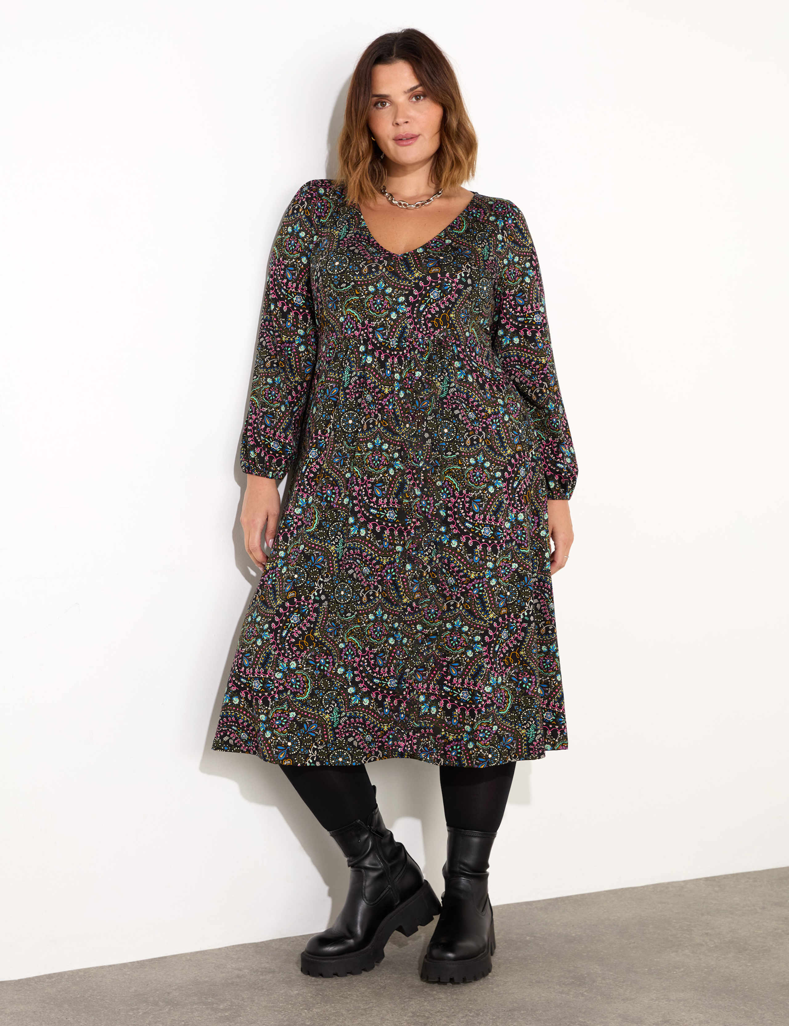 Jersey Paisley V-Neck Midi Waisted Dress