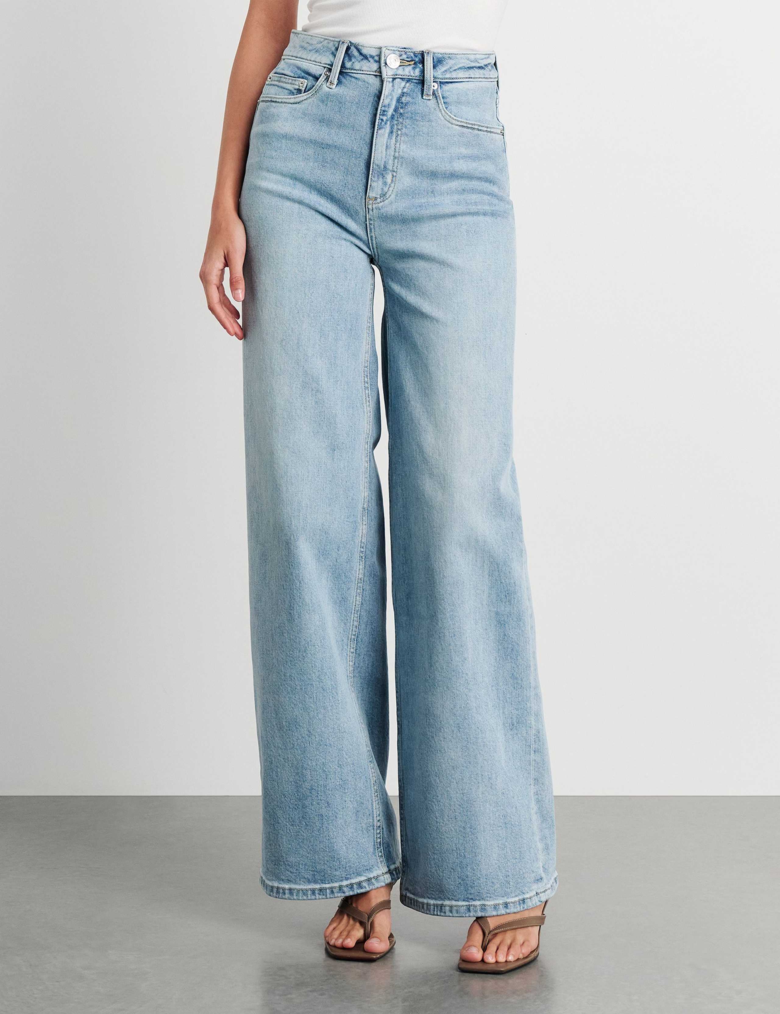 High Waisted Wide Leg Jeans
