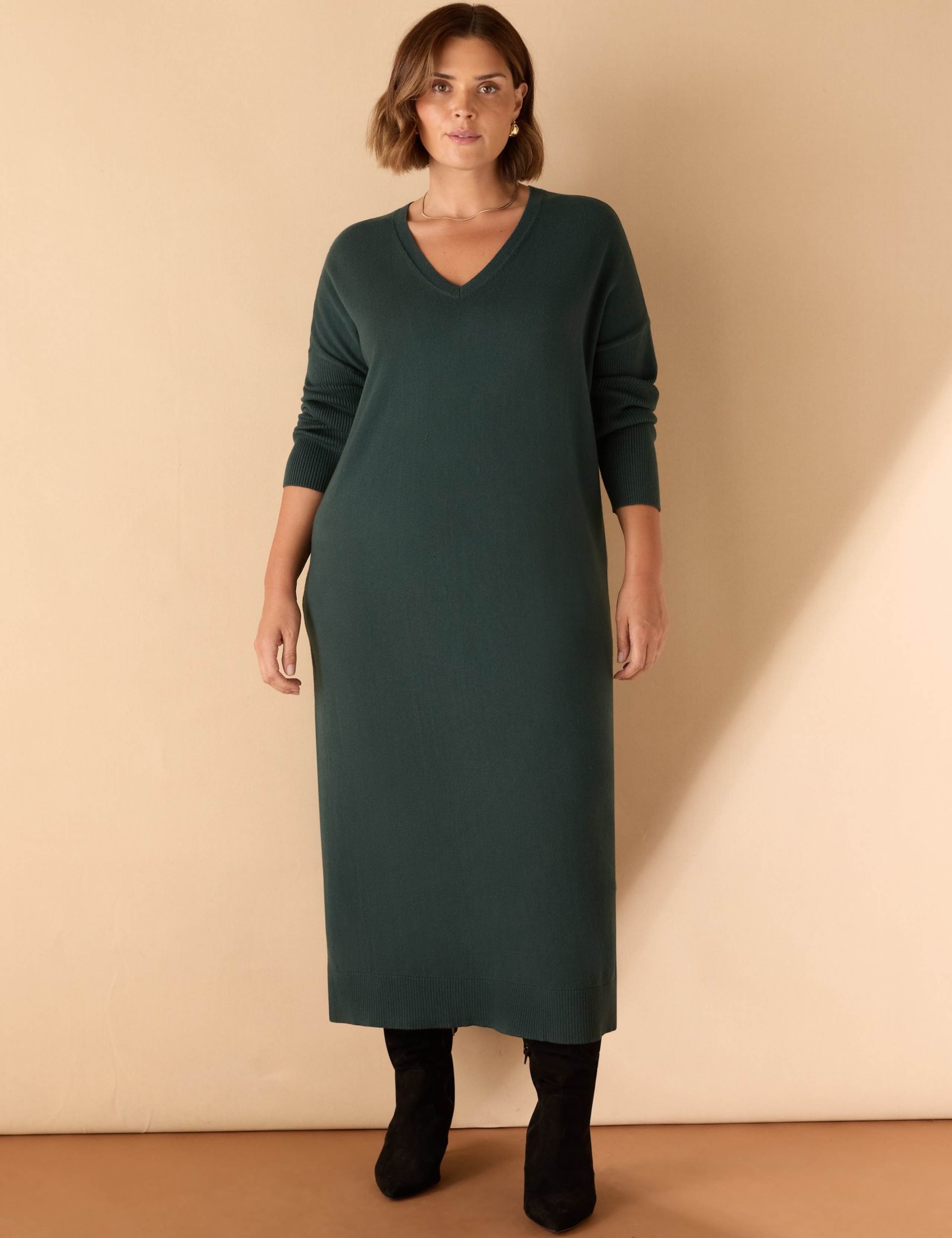 V-Neck Textured Midaxi Jumper Dress