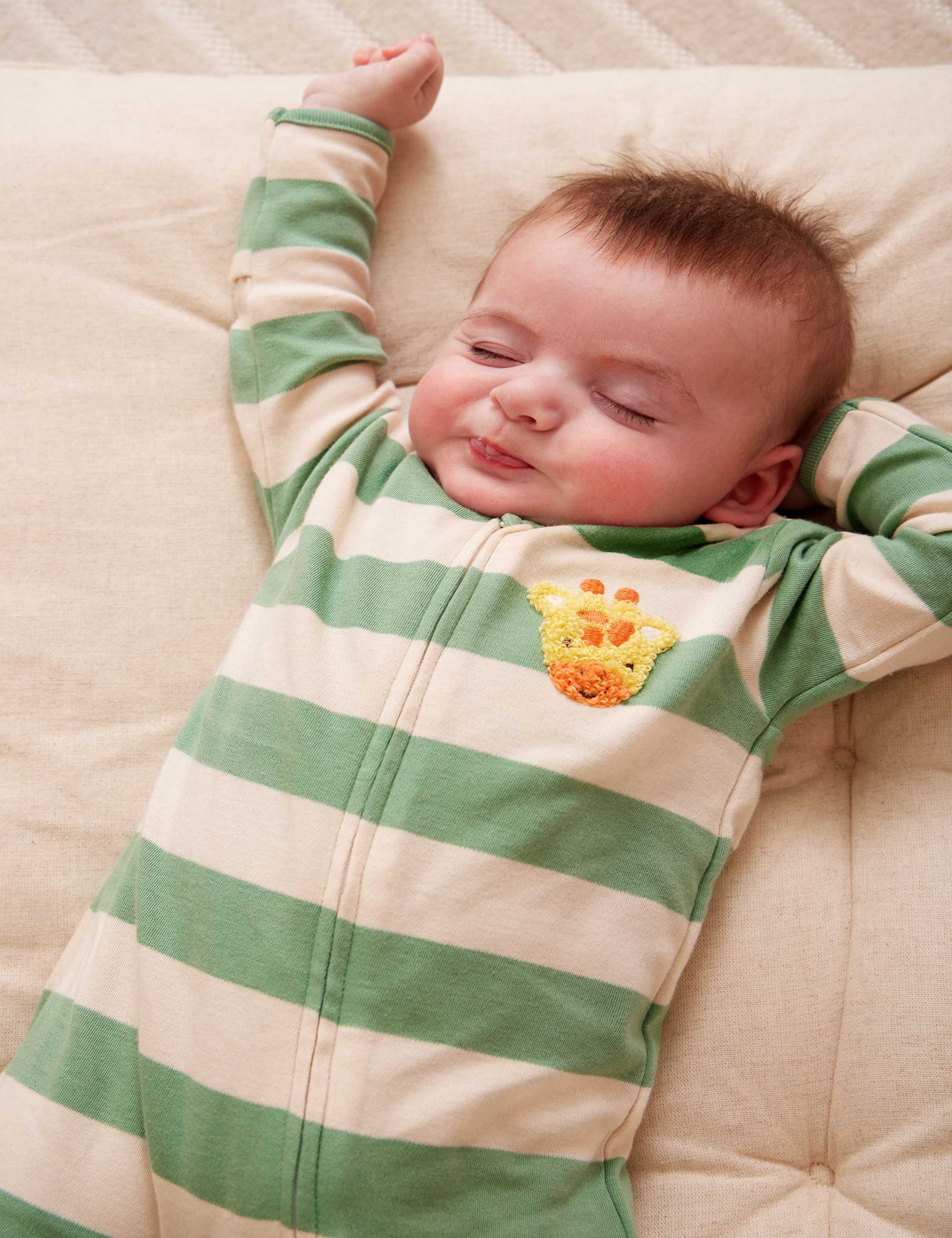 Pure Cotton Striped Giraffe Sleepsuit (7lbs-18 Mths)
