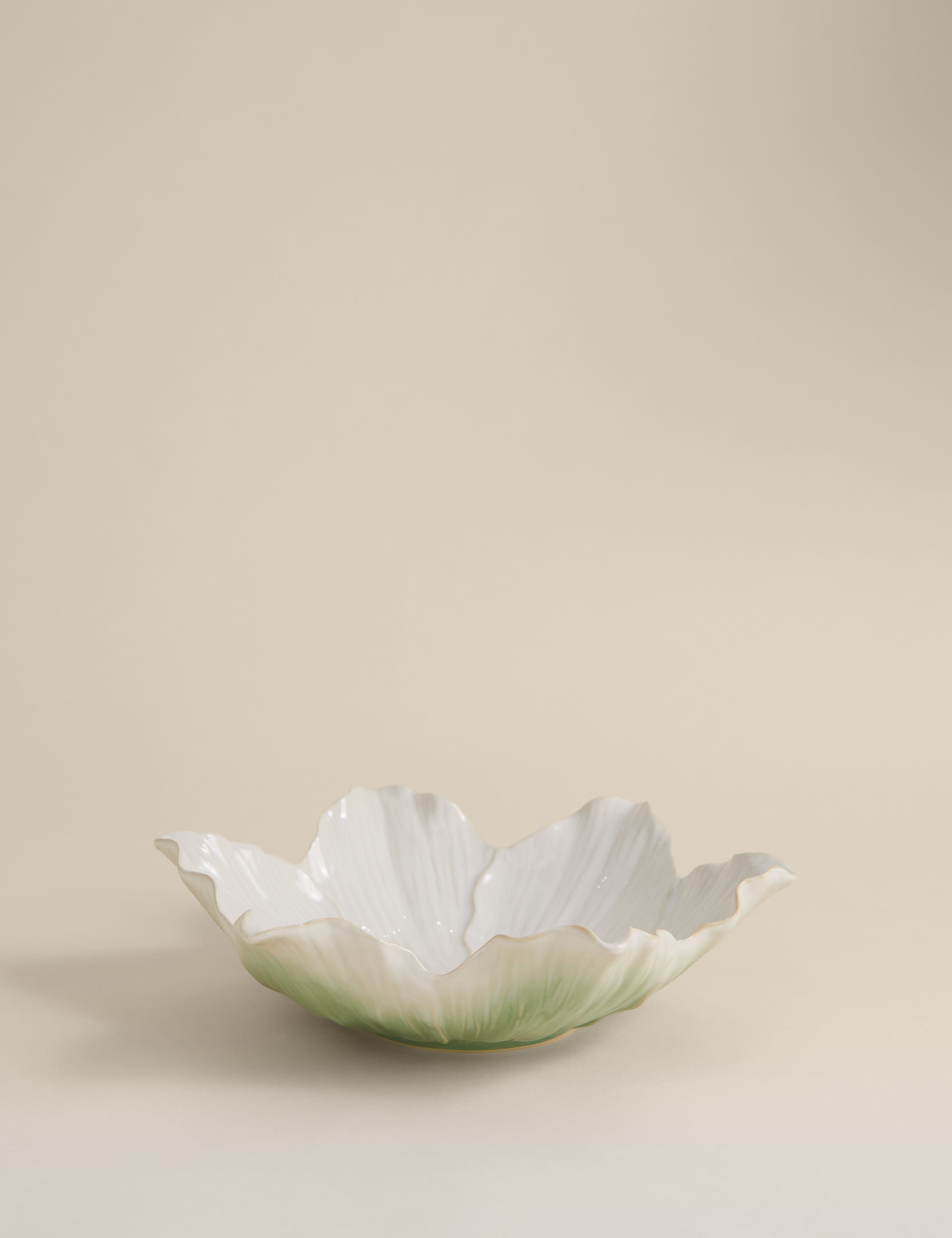 Handkerchief Centrepiece Ceramic Bowl