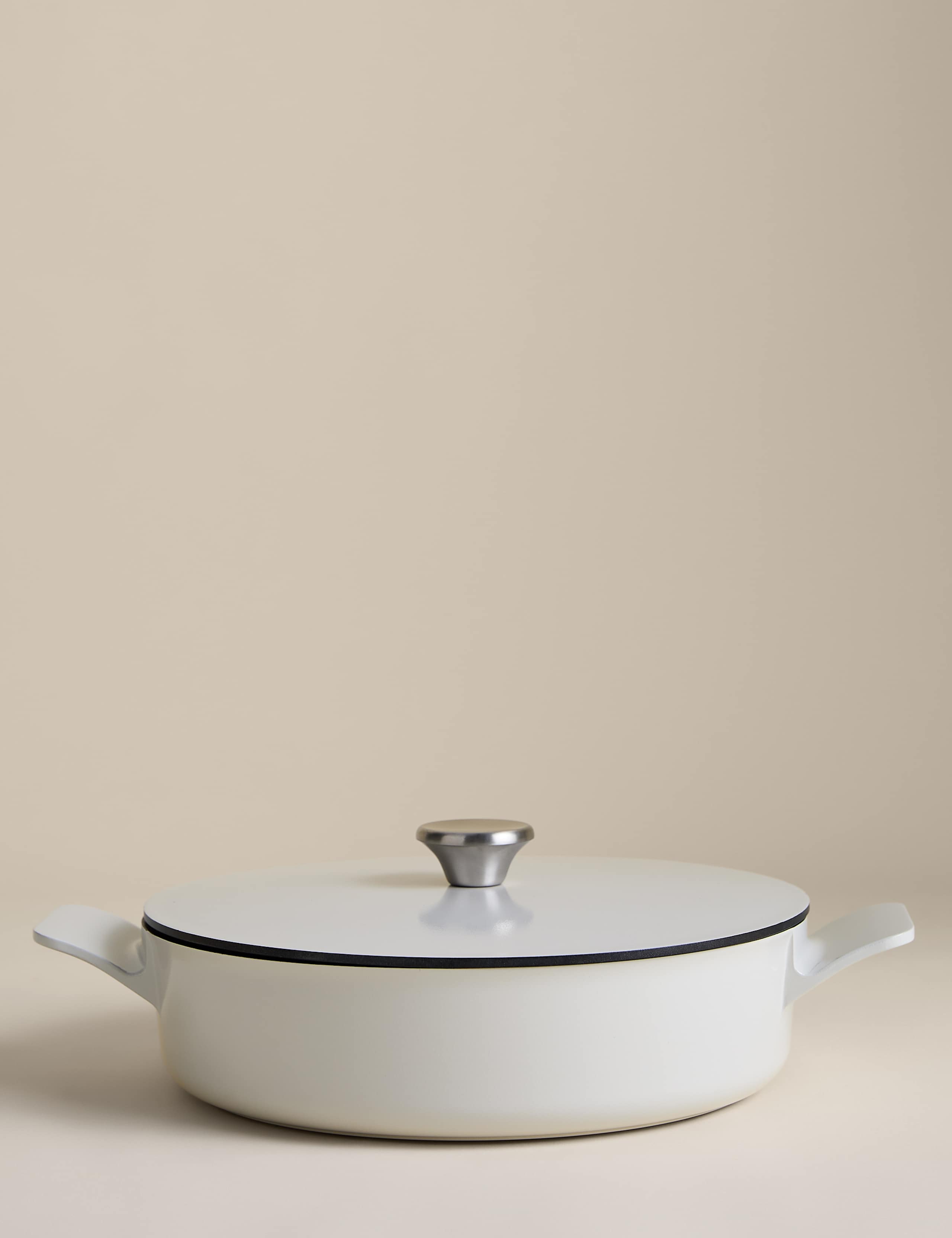 Cast Aluminium 4.5L Casserole Dish