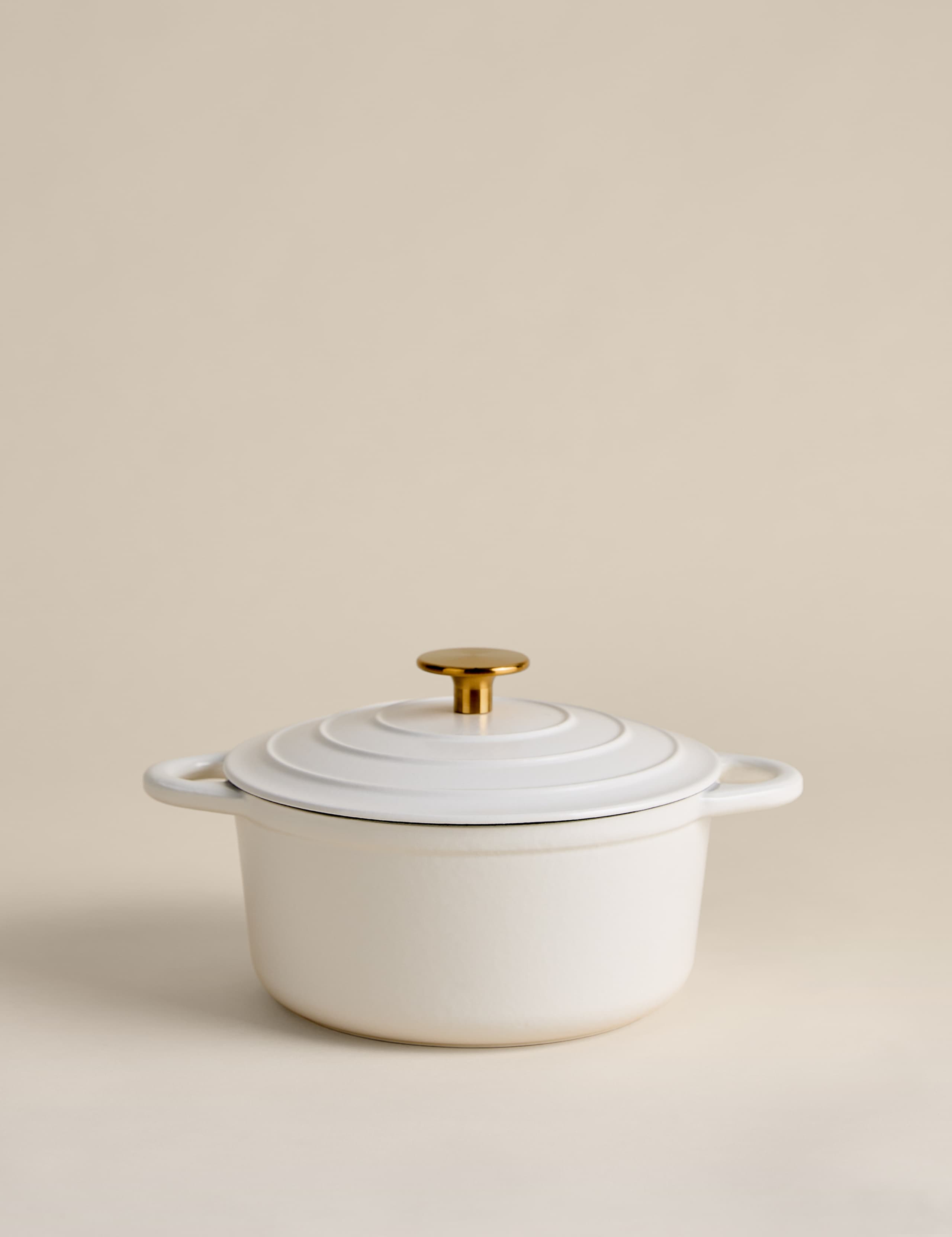 Cast Iron Medium Casserole Dish