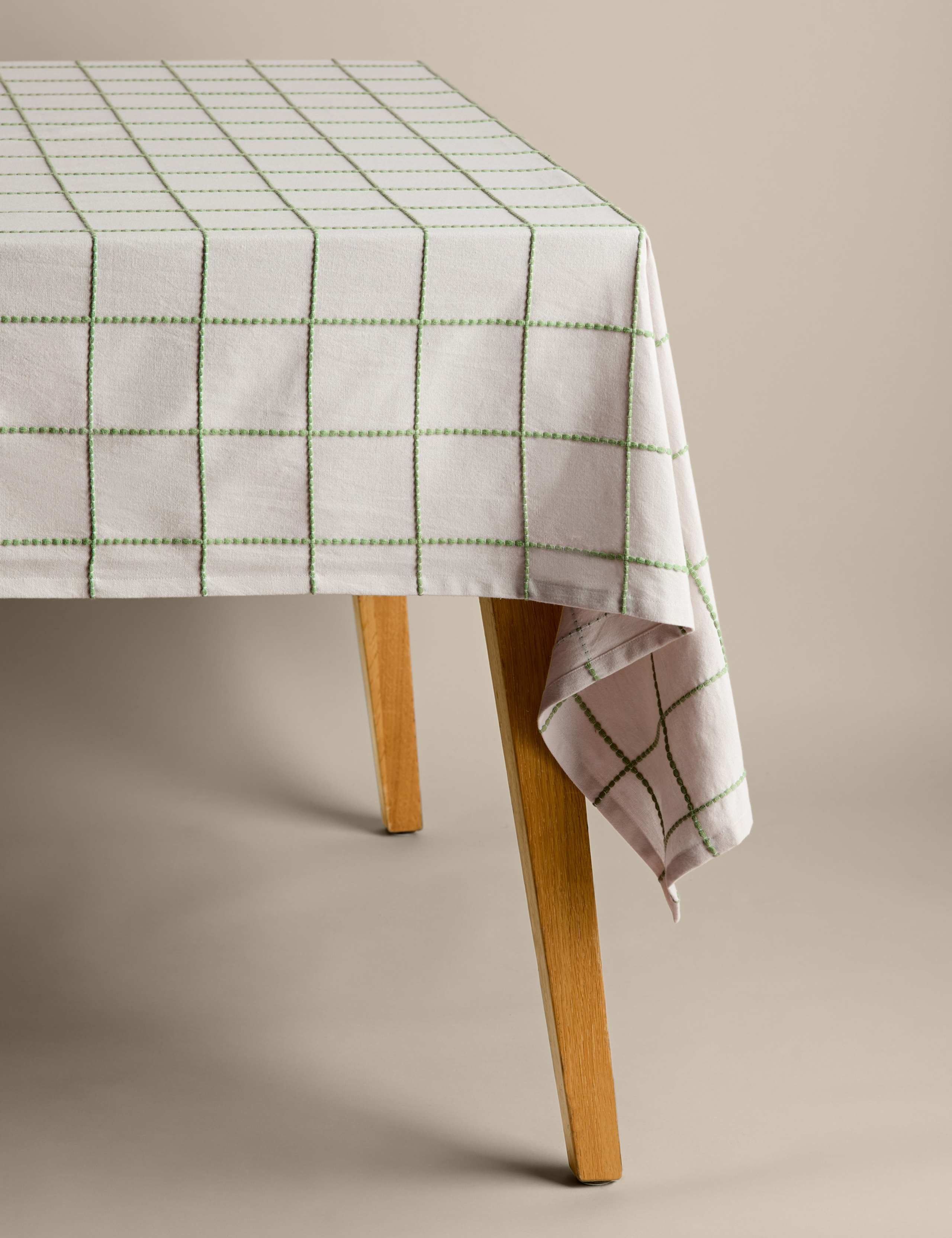 Pure Cotton Woven Checked Tablecloth