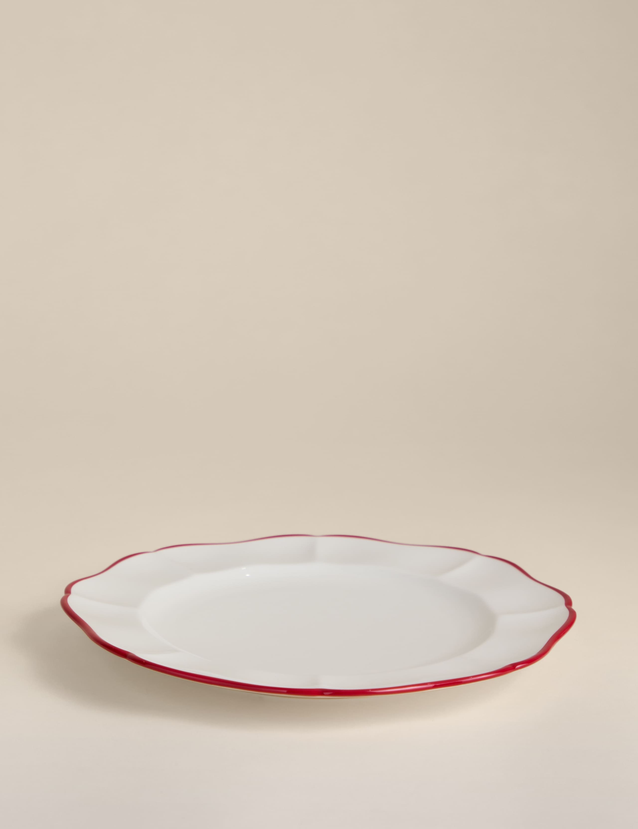 Retro Scallop Dinner Plate