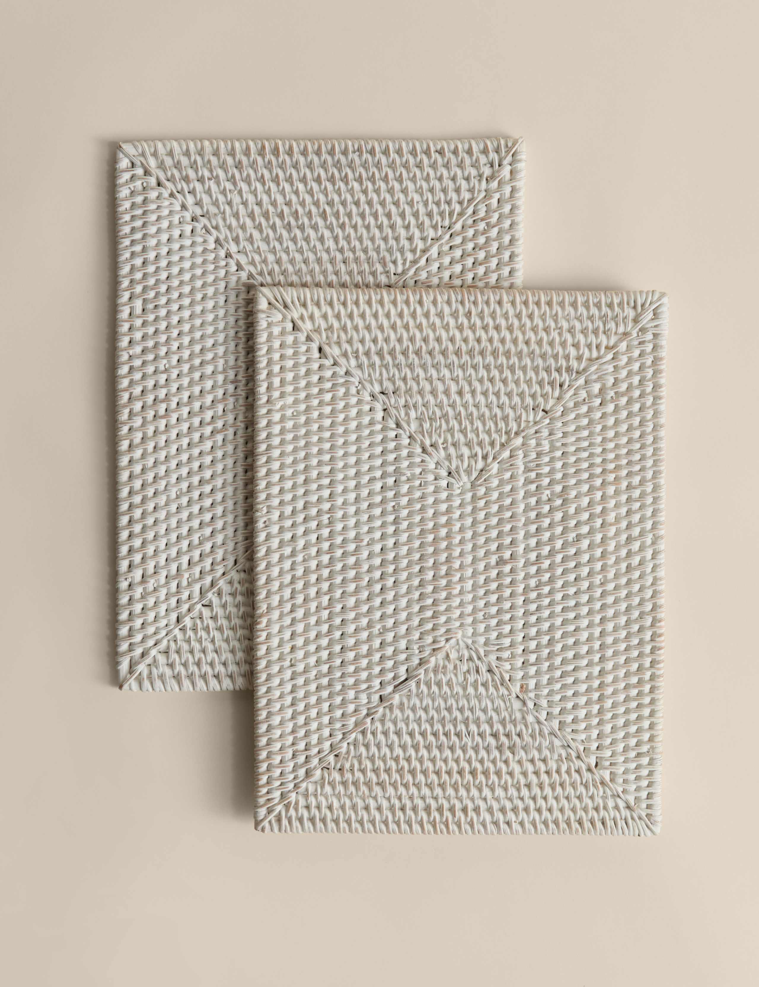Set of 2 Rattan Washed Placemats