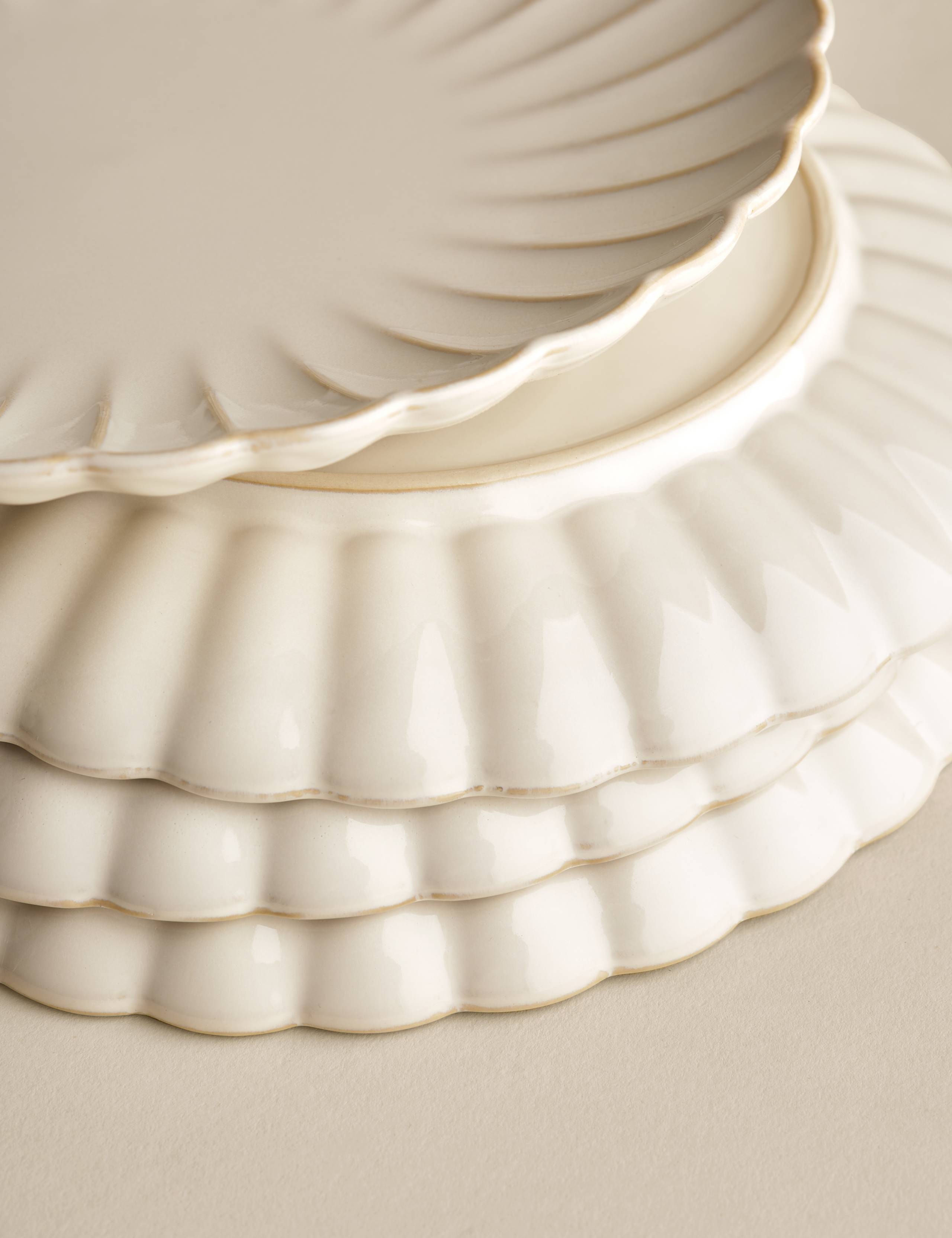 Set of 4 Scallop Side Plates