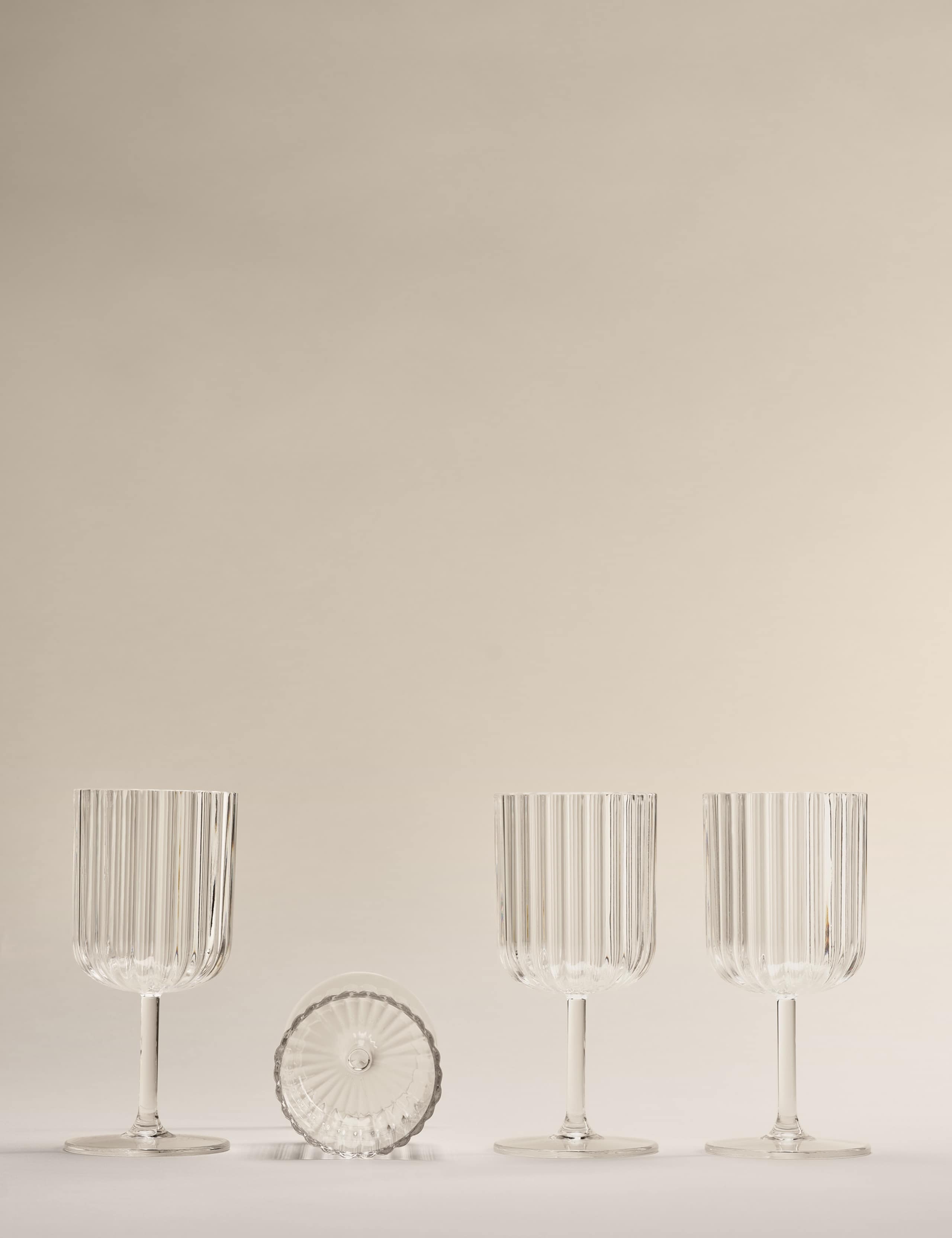 Set of 4 Ribbed Picnic Wine Glasses