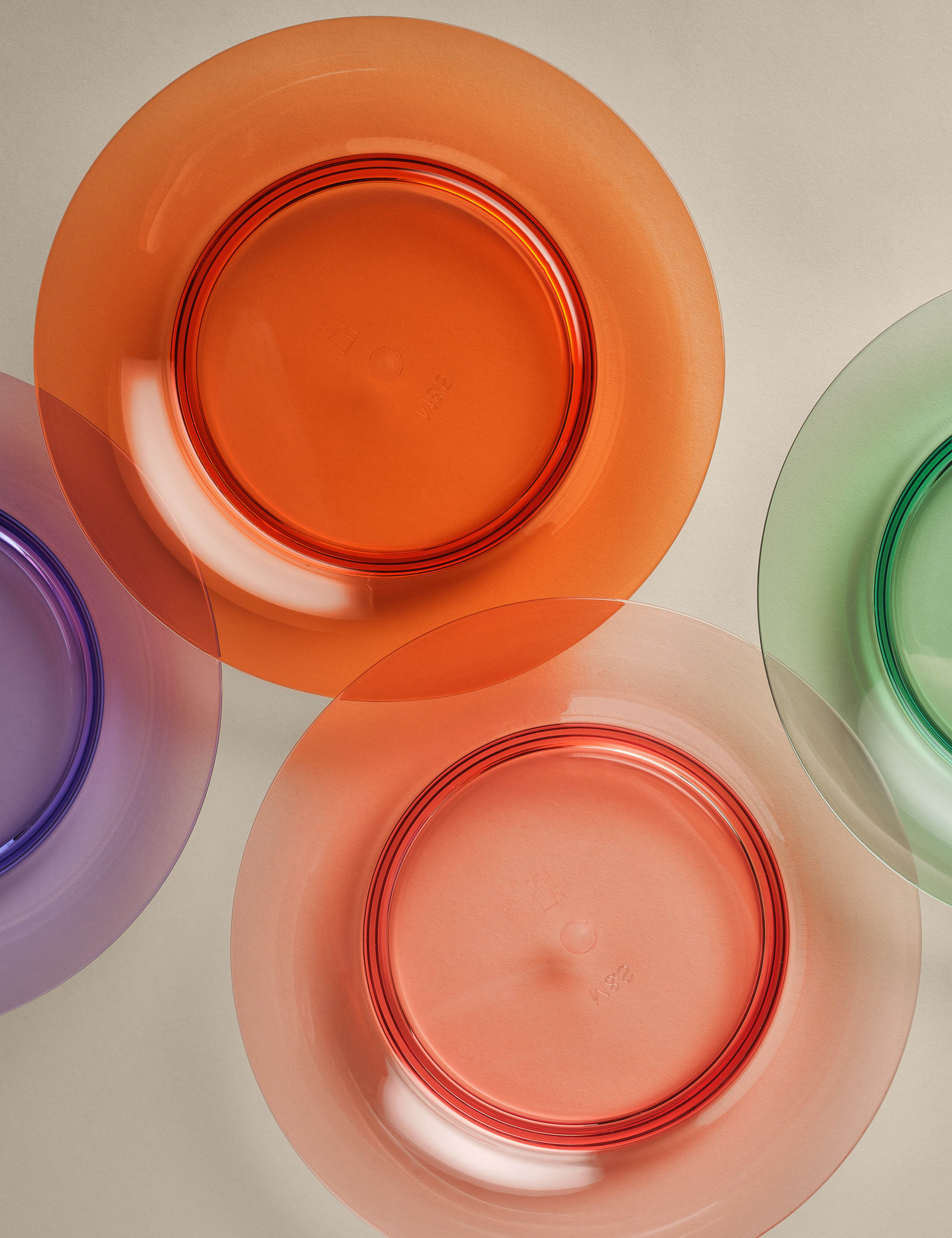 Set of 4 Rounded Picnic Dinner Plates