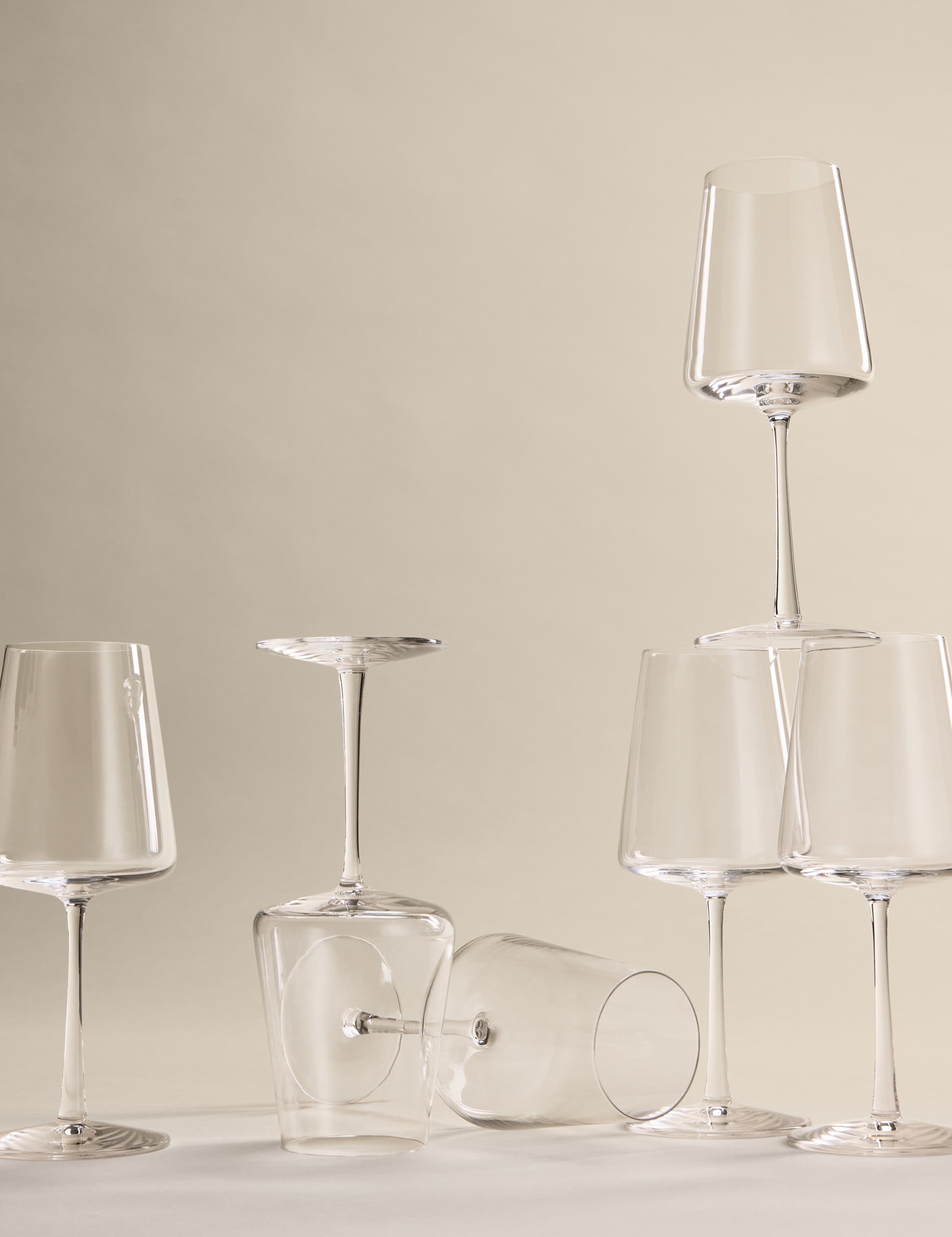 Set of 6 White Wine Glasses