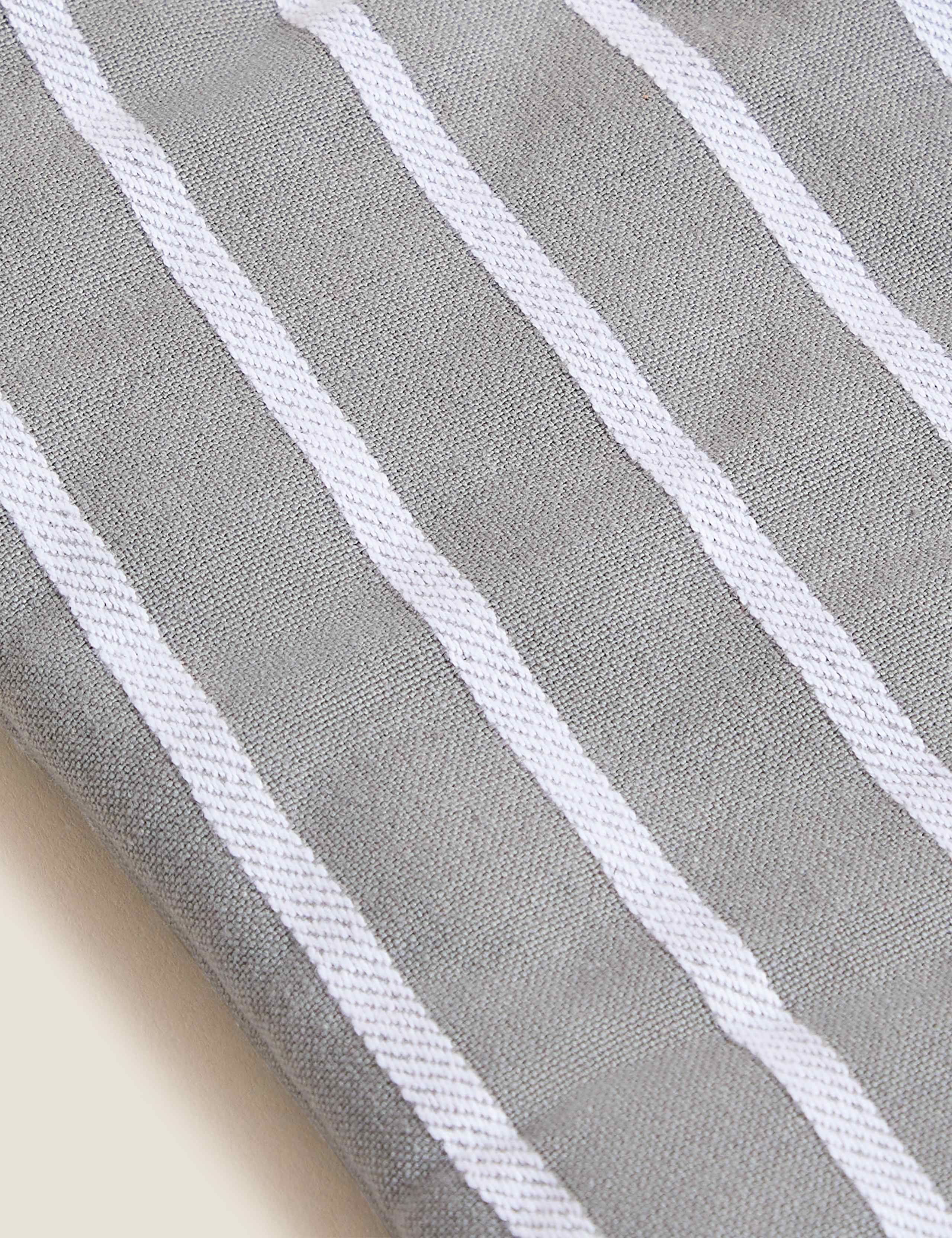 Butchers Stripe Oven Glove