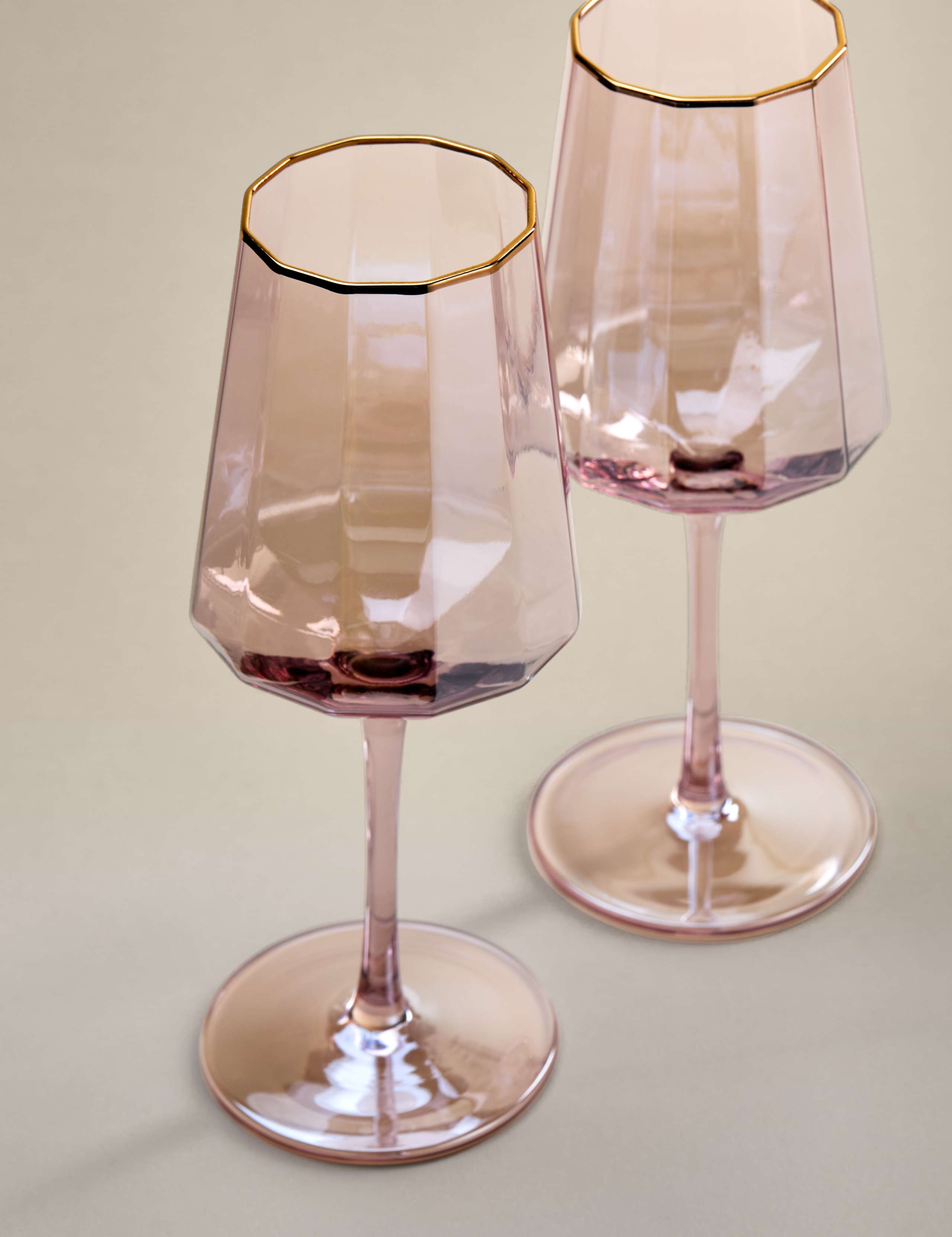 Set of 2 Pearlescent Lustre Wine Glasses