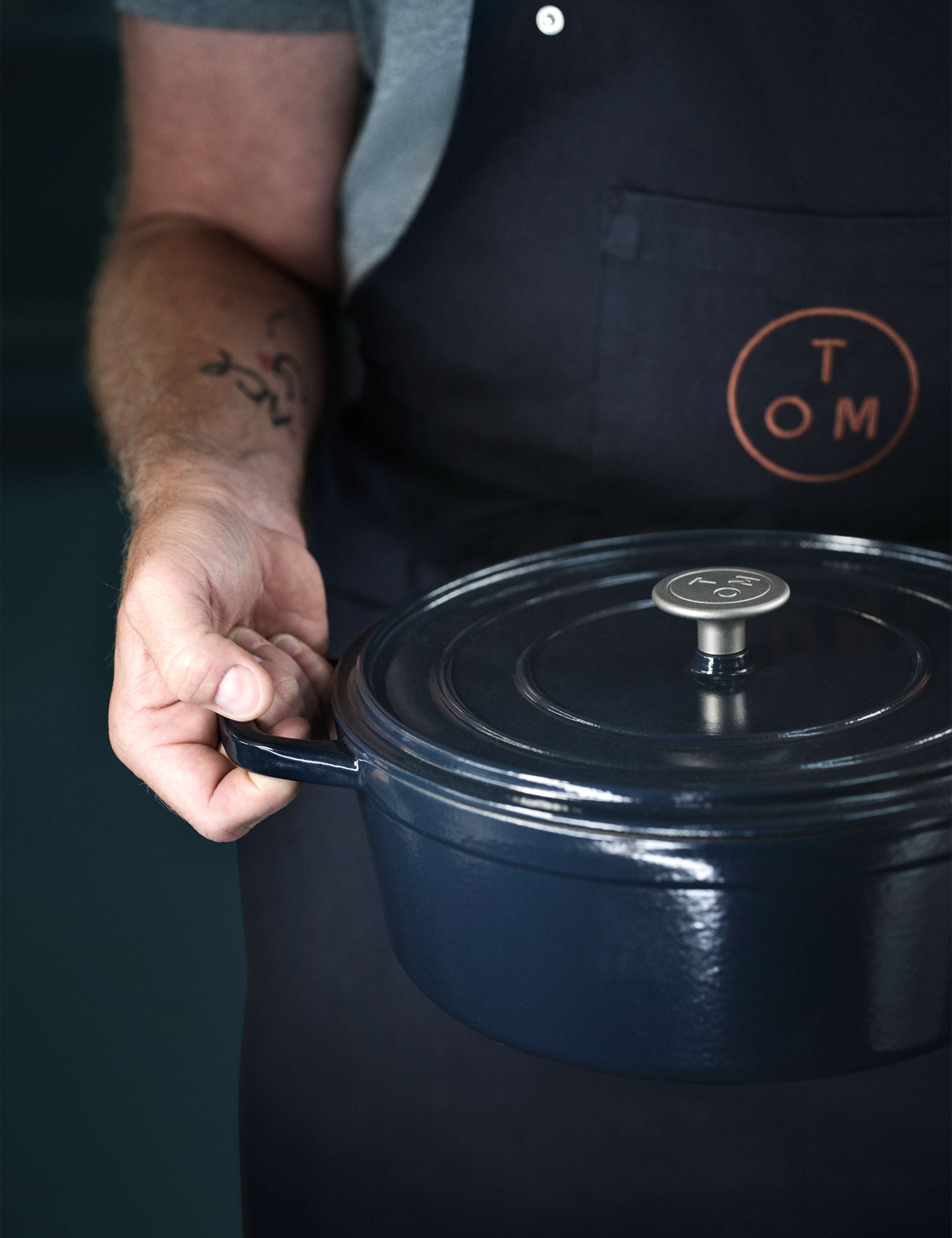 Cast Iron Shallow Casserole Dish