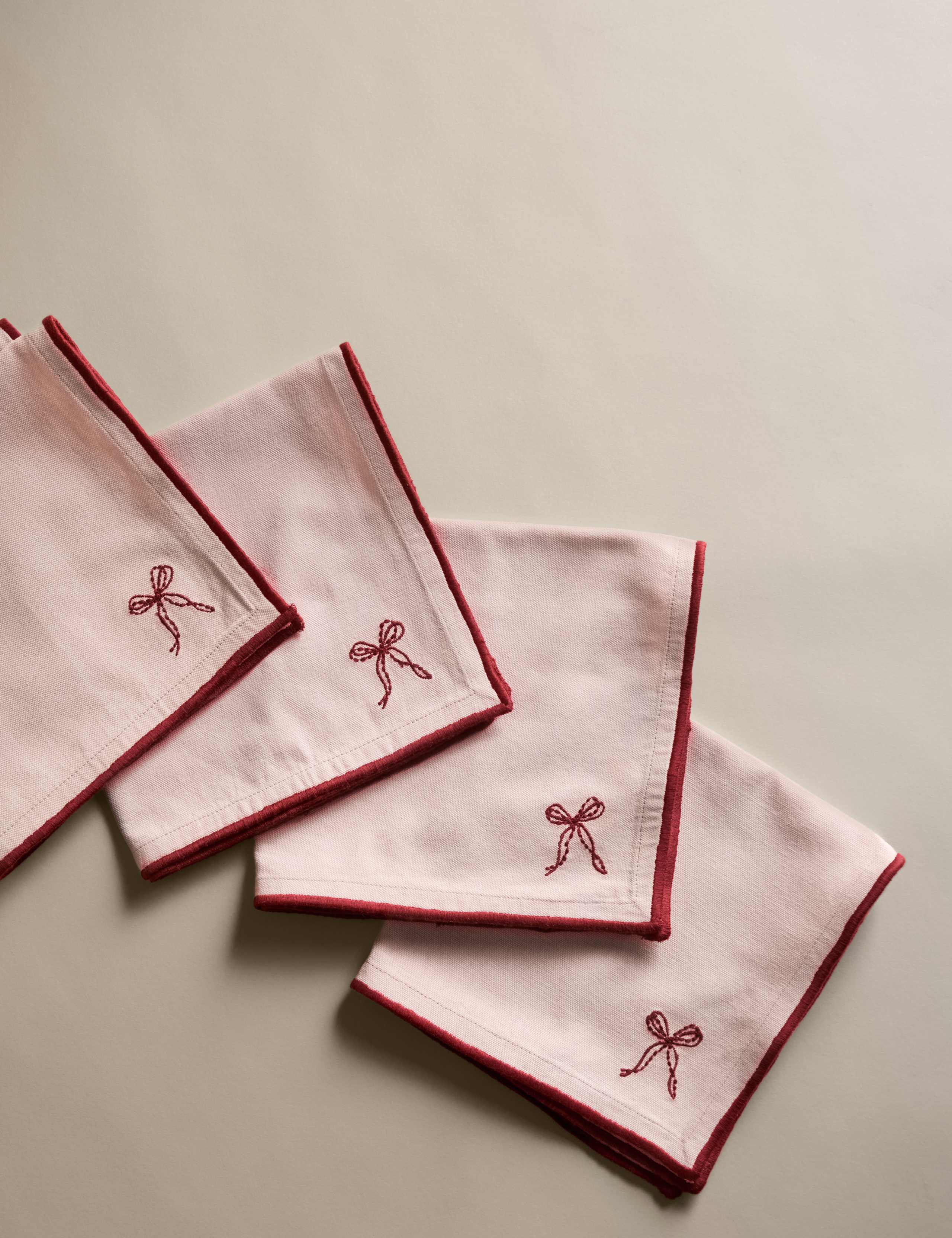 Set of 4 Pure Cotton Bow Napkins