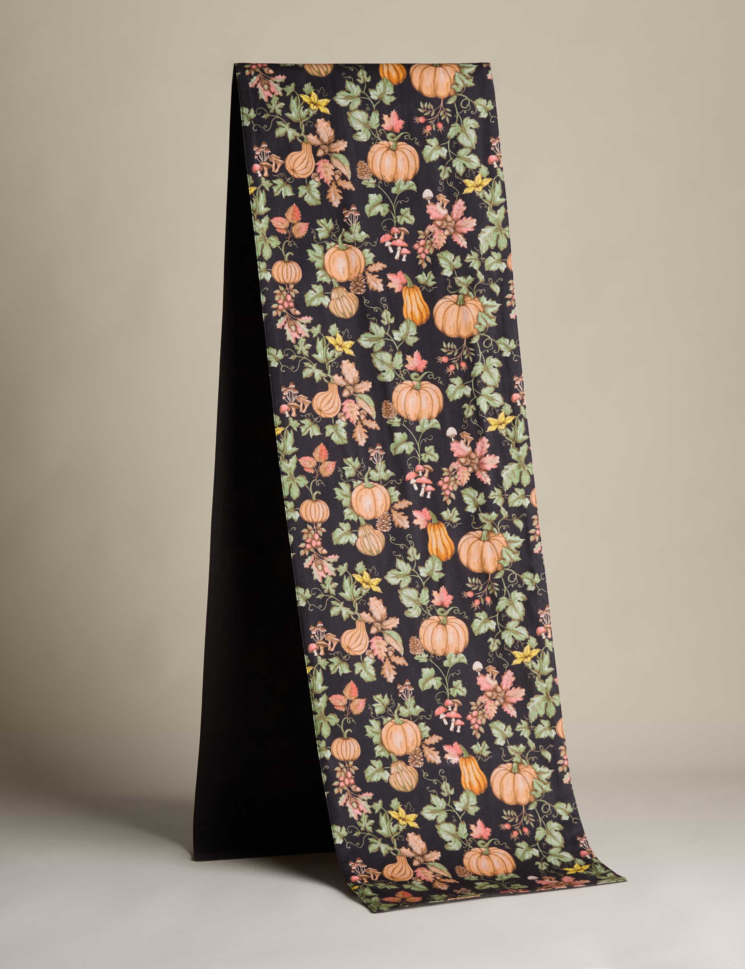 Cotton Rich Pumpkin Table Runner