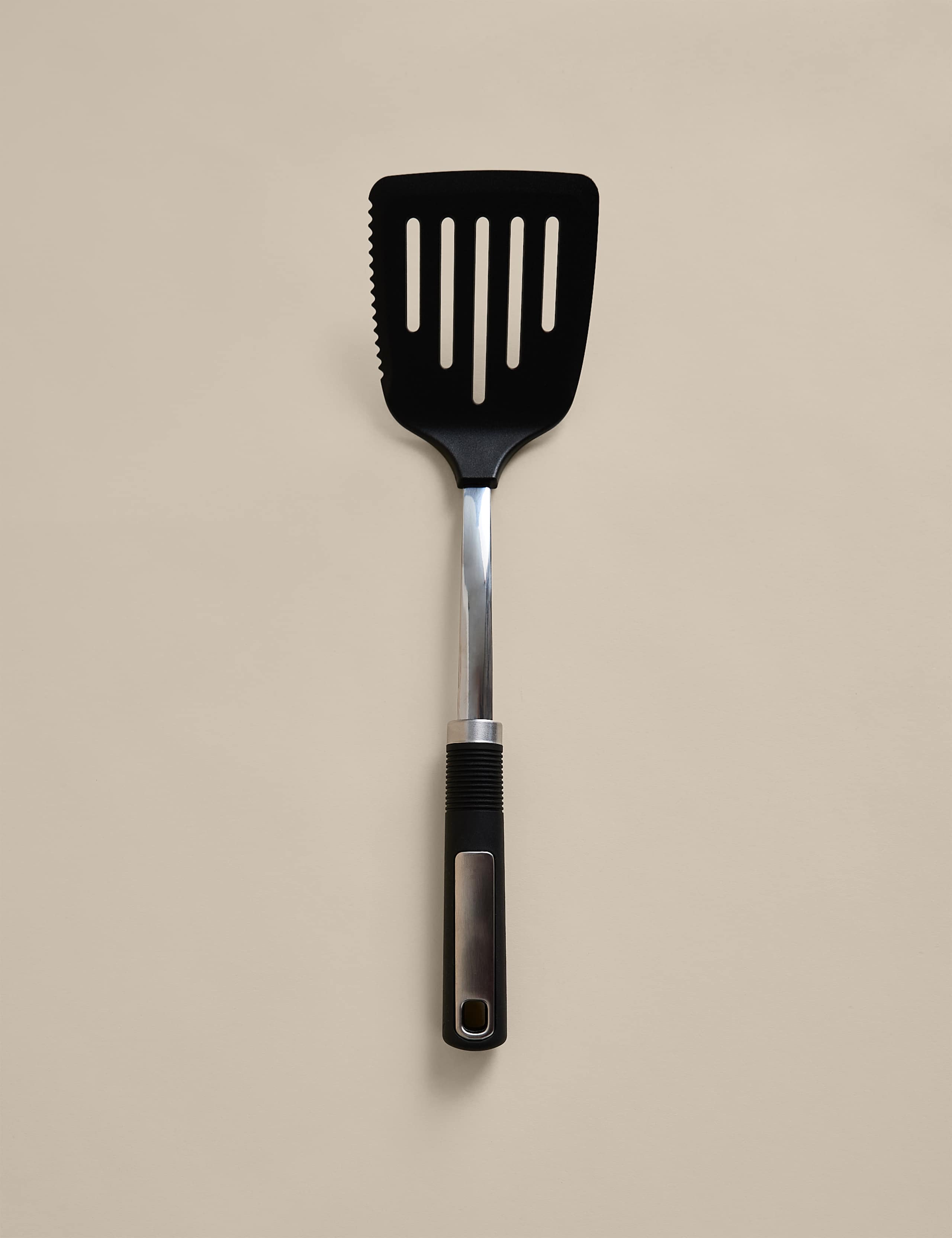 Soft Grip Handle Nylon Serrated Turner