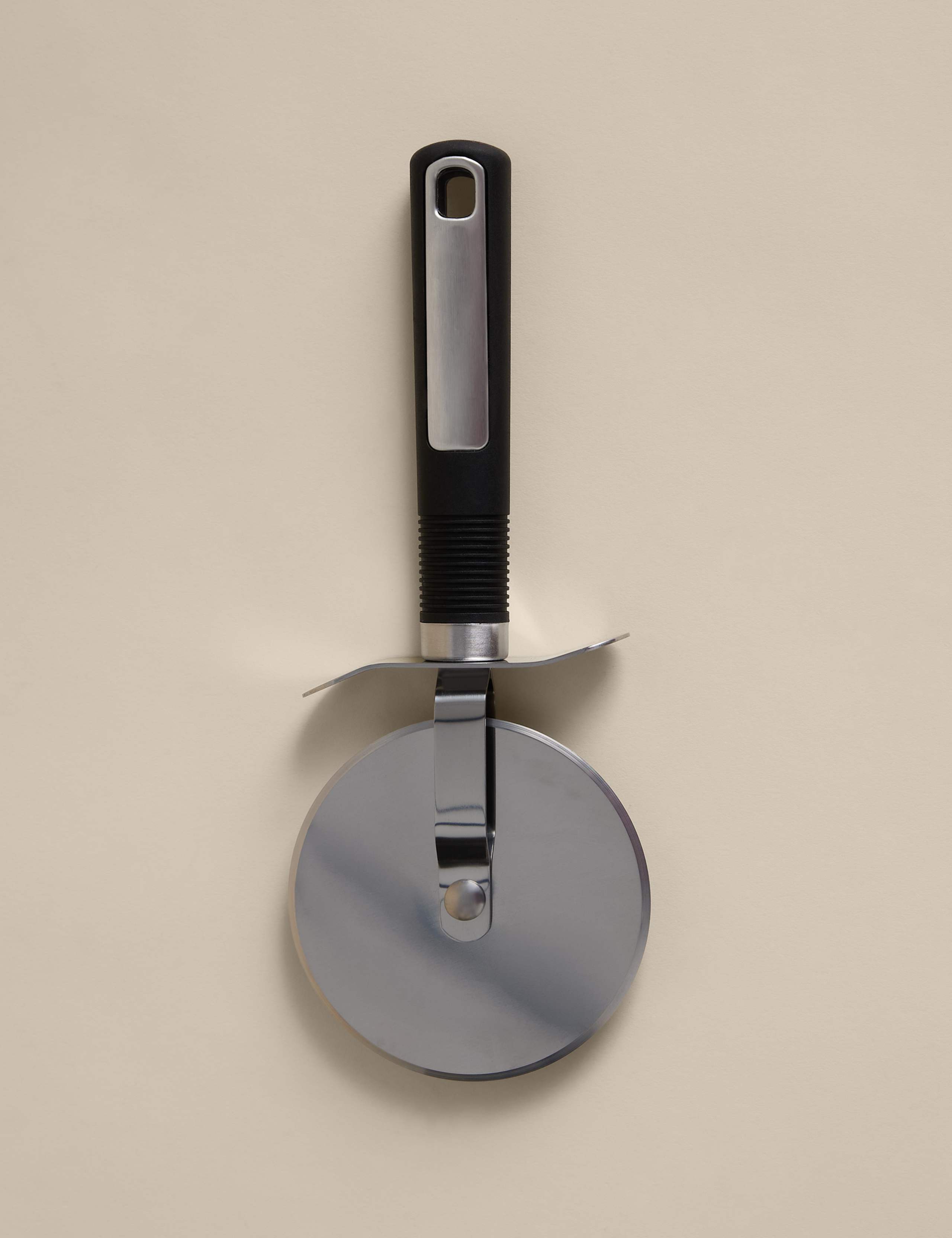 Soft Grip Stainless Steel Pizza Cutter