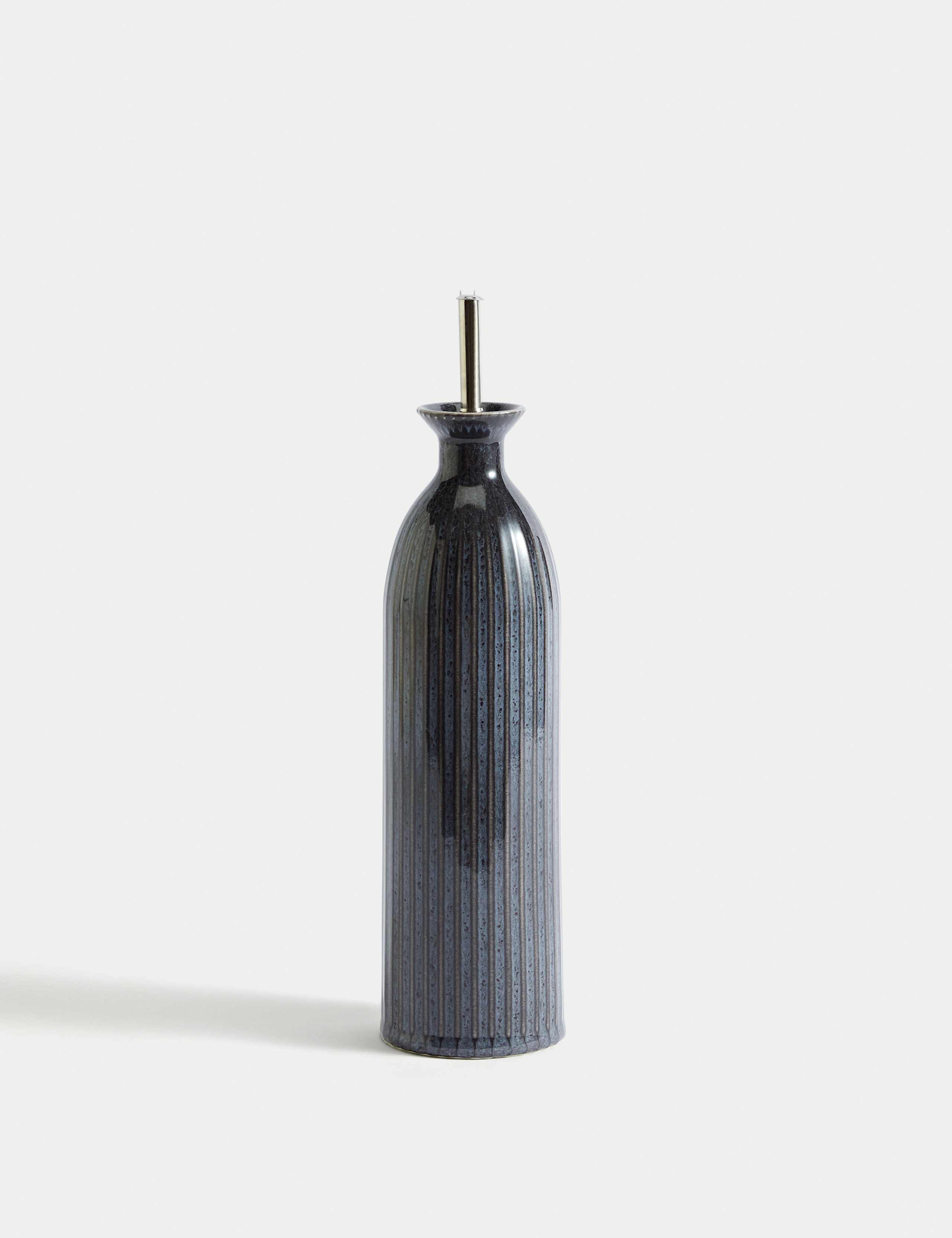 Ribbed Oil & Vinegar Pourer