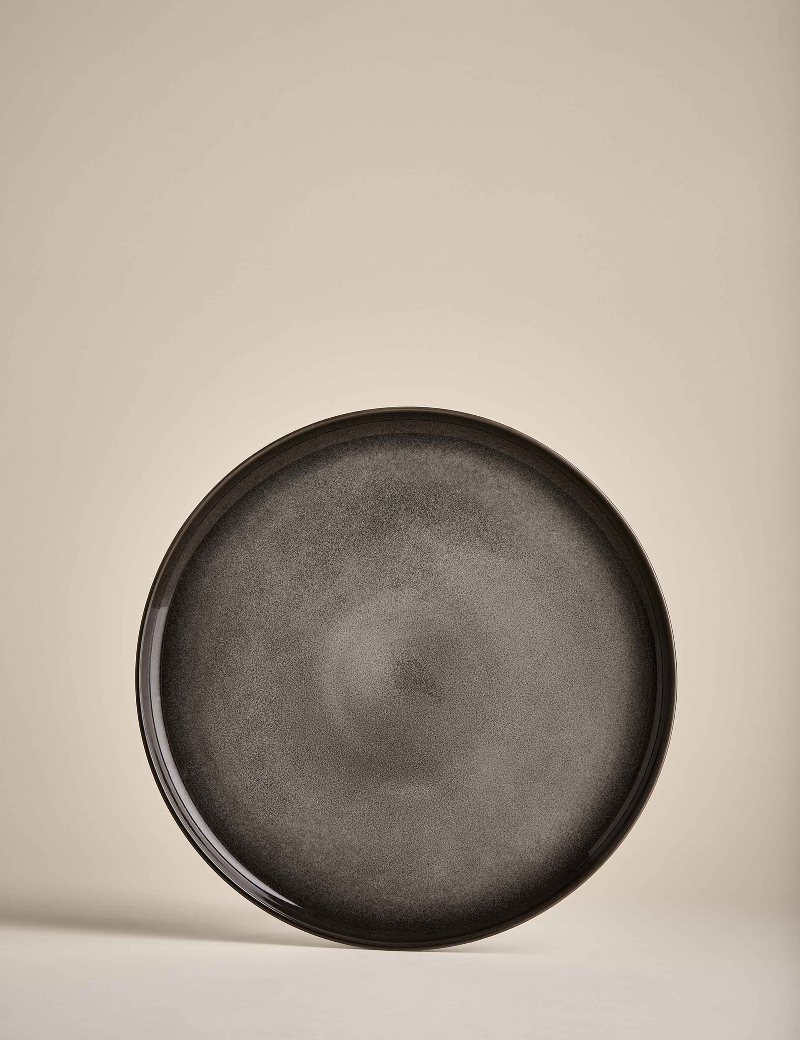 Amberly Reactive Platter