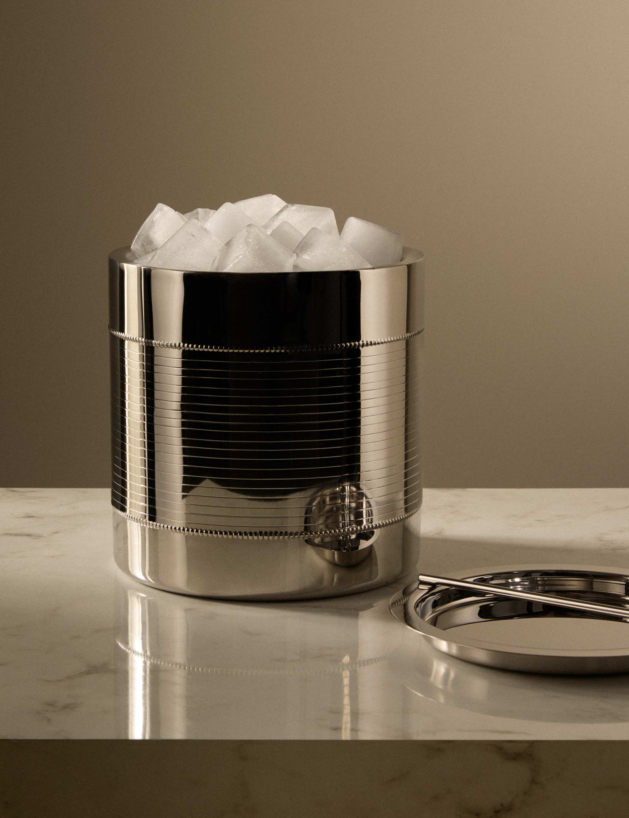 Round Ice Bucket