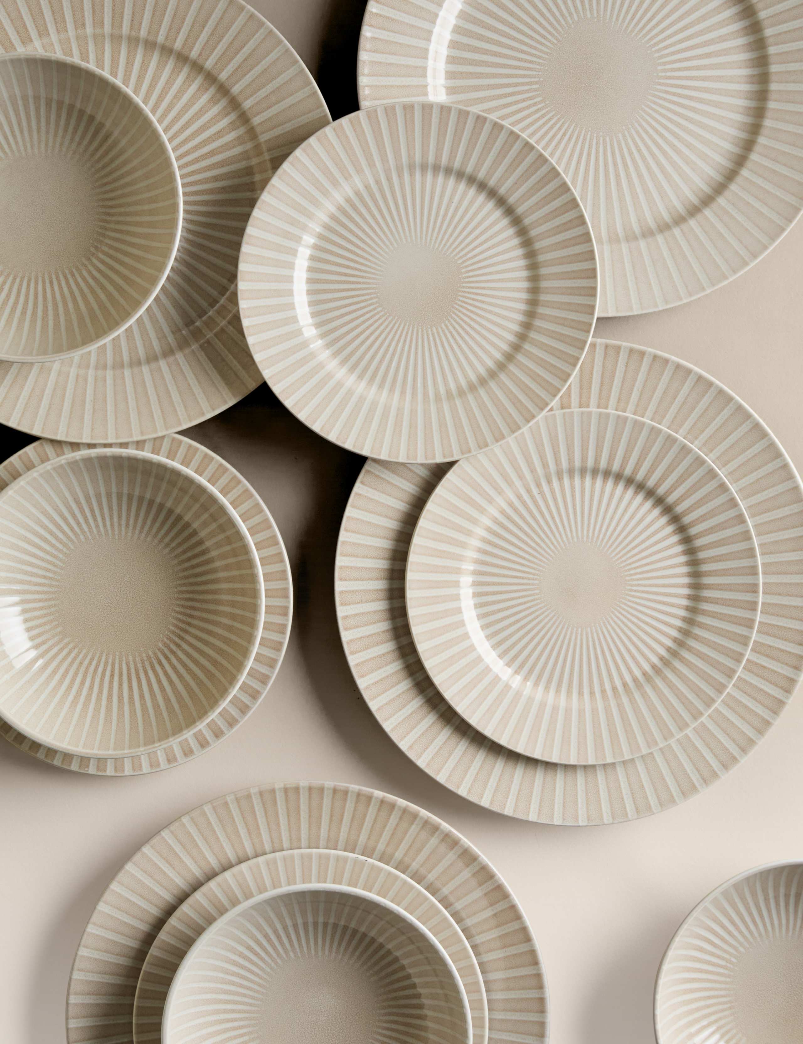 12 Piece Reactive Stripe Dinner Set