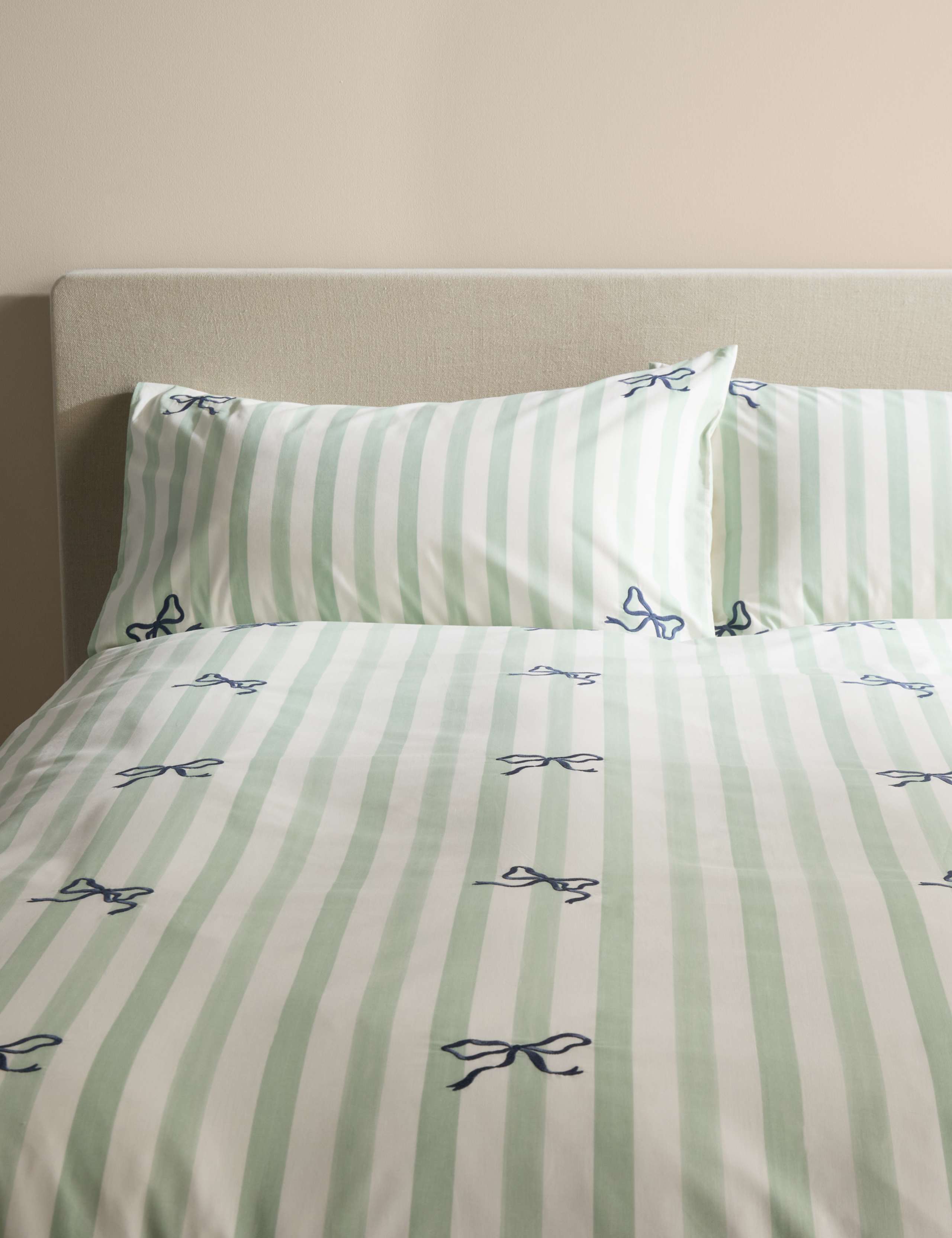 Pure Cotton Embroidered Bow Striped Bedding Set