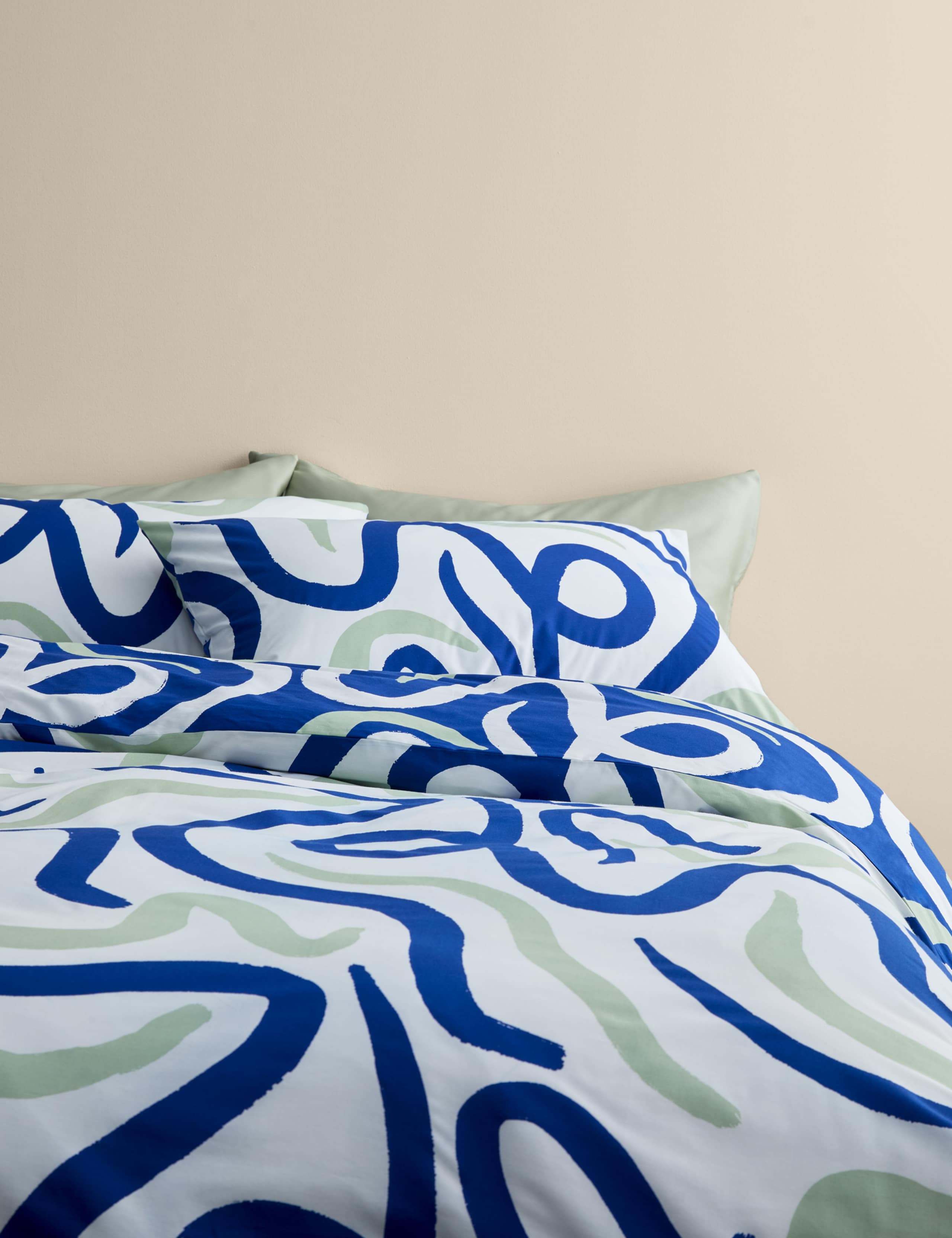 Cotton Rich Modern Lines Bedding Set