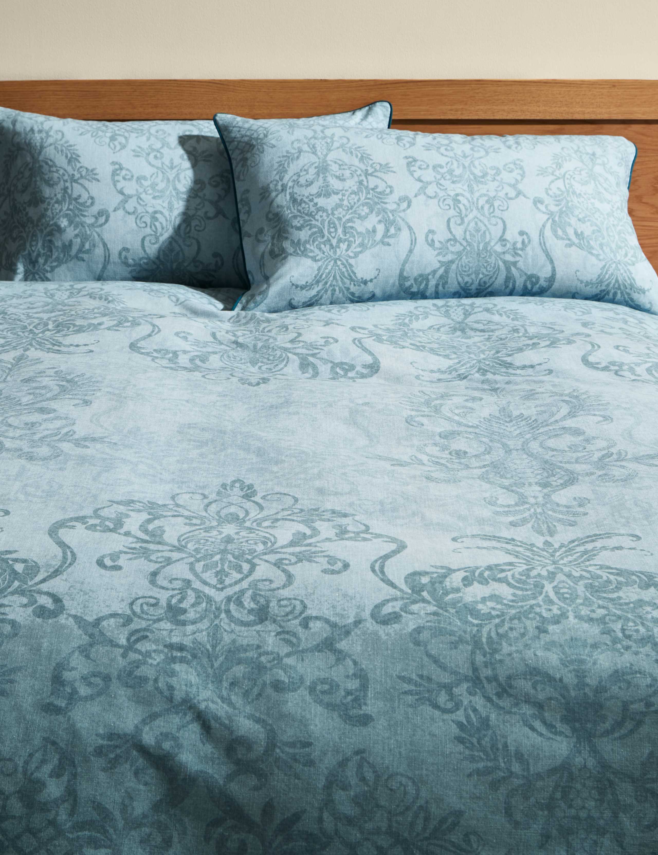 ODETTE DAMASK BEDSET