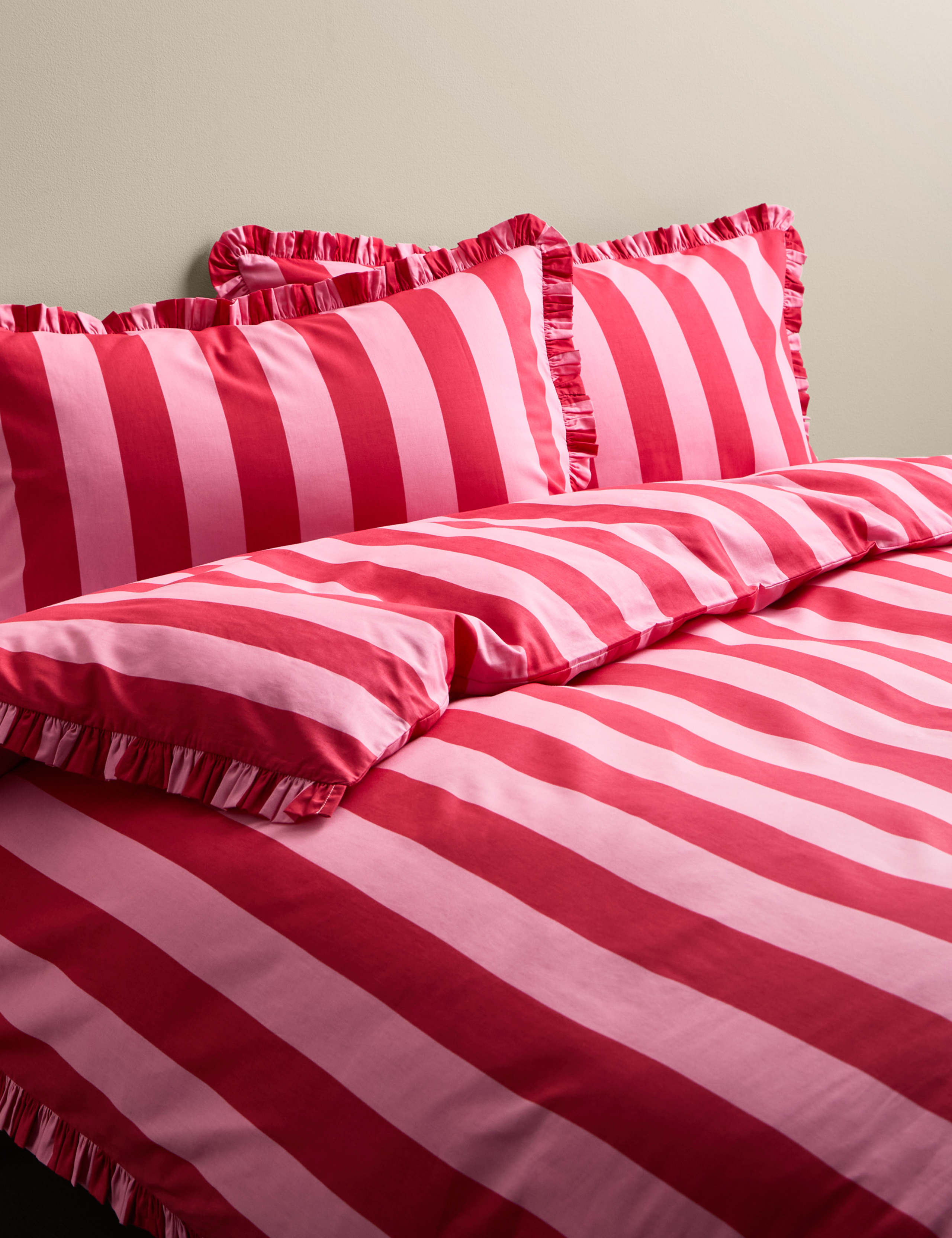 Pure Cotton Striped Ruffle Bedding Set