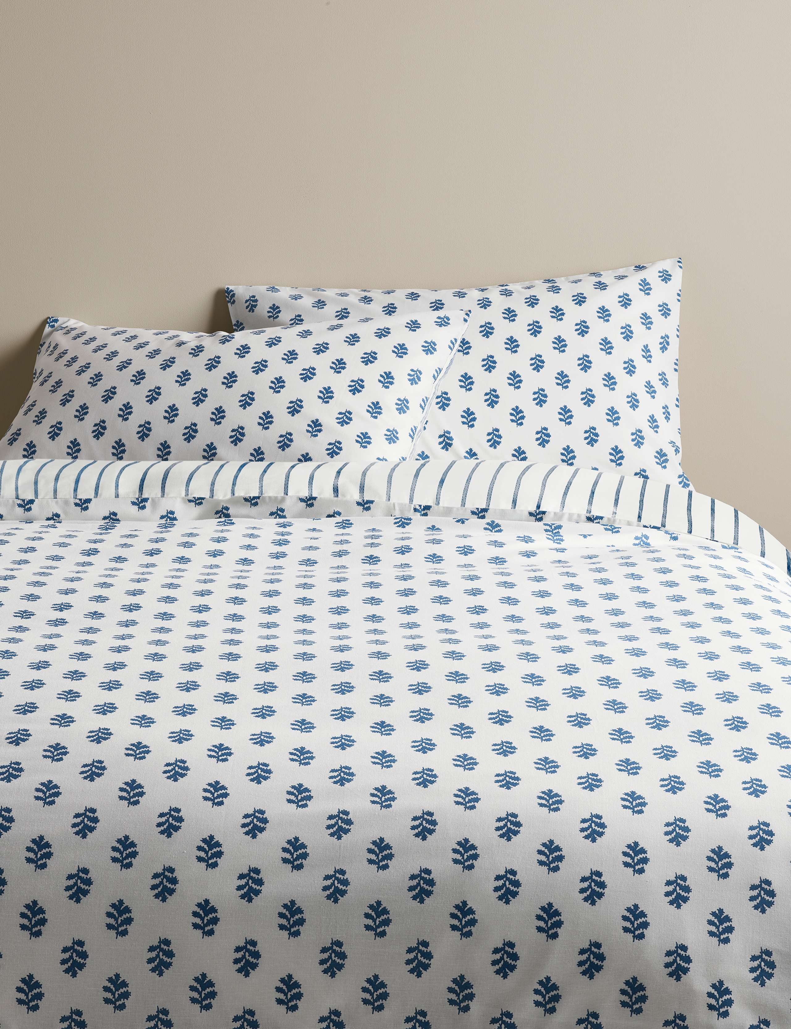 Cotton Blend Mini Leaf Bedding Set