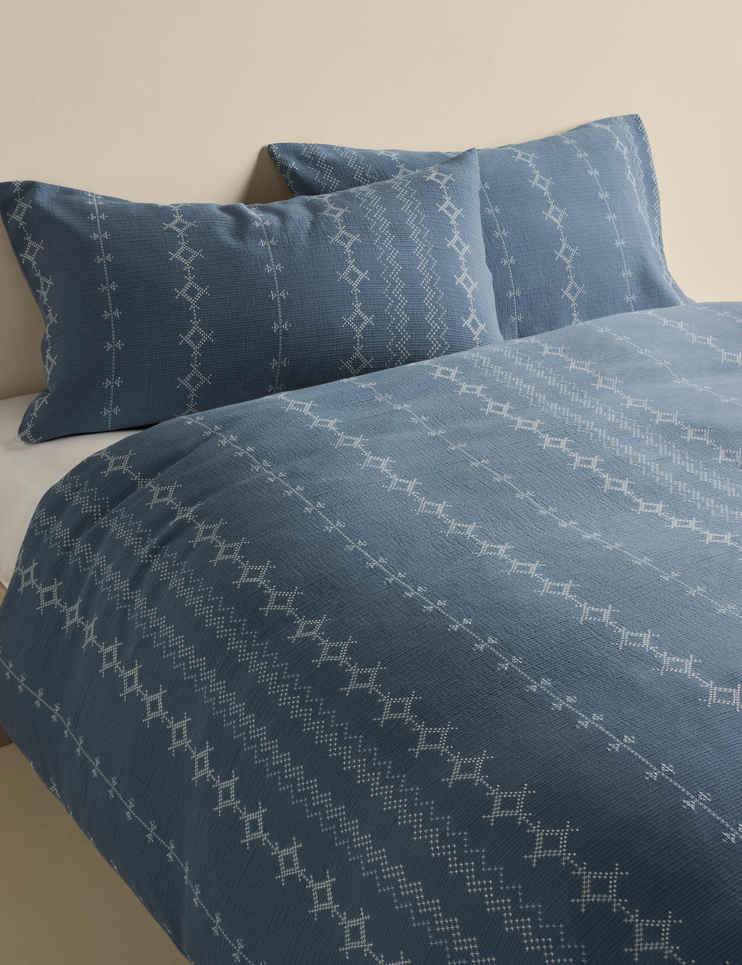 Pure Cotton Cross-Stitch Jacquard Bedding Set