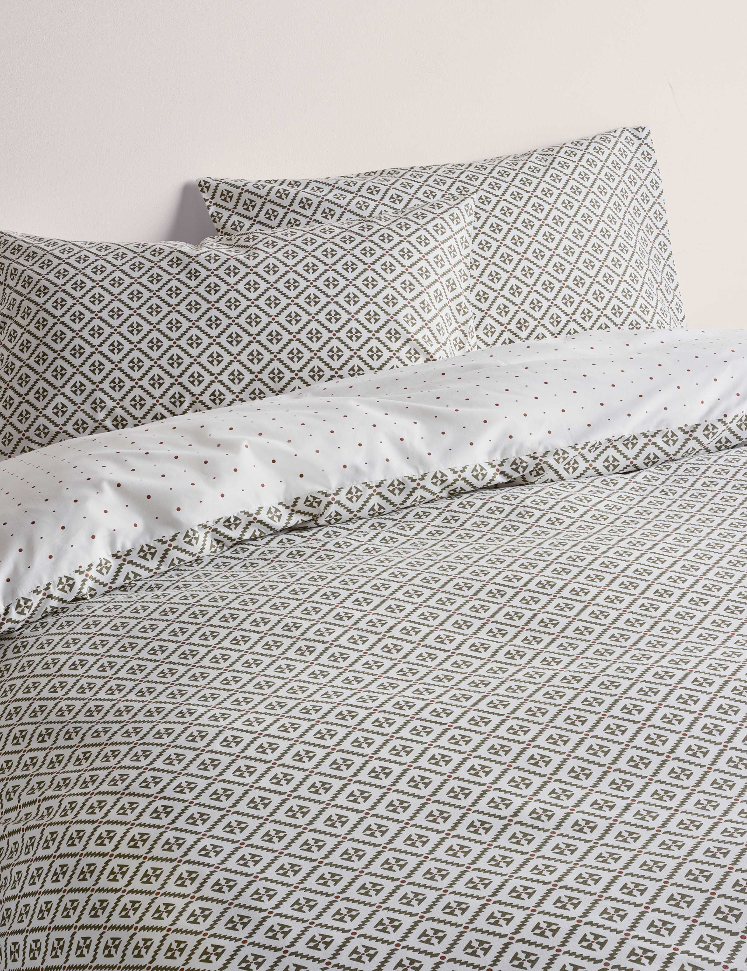 Cotton Blend Geometric Tile Bedding Set