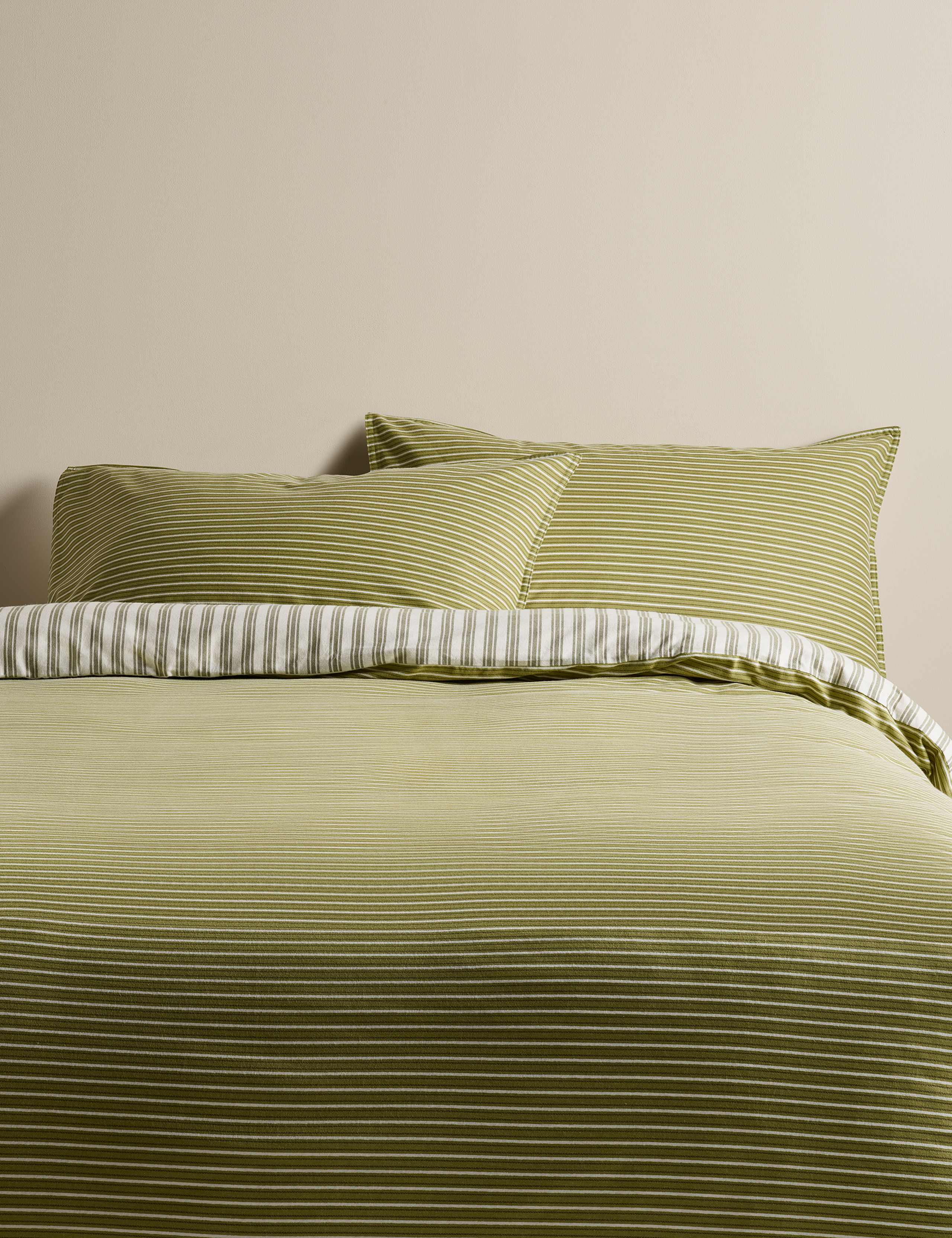 Brushed Cotton Striped Bedding Set