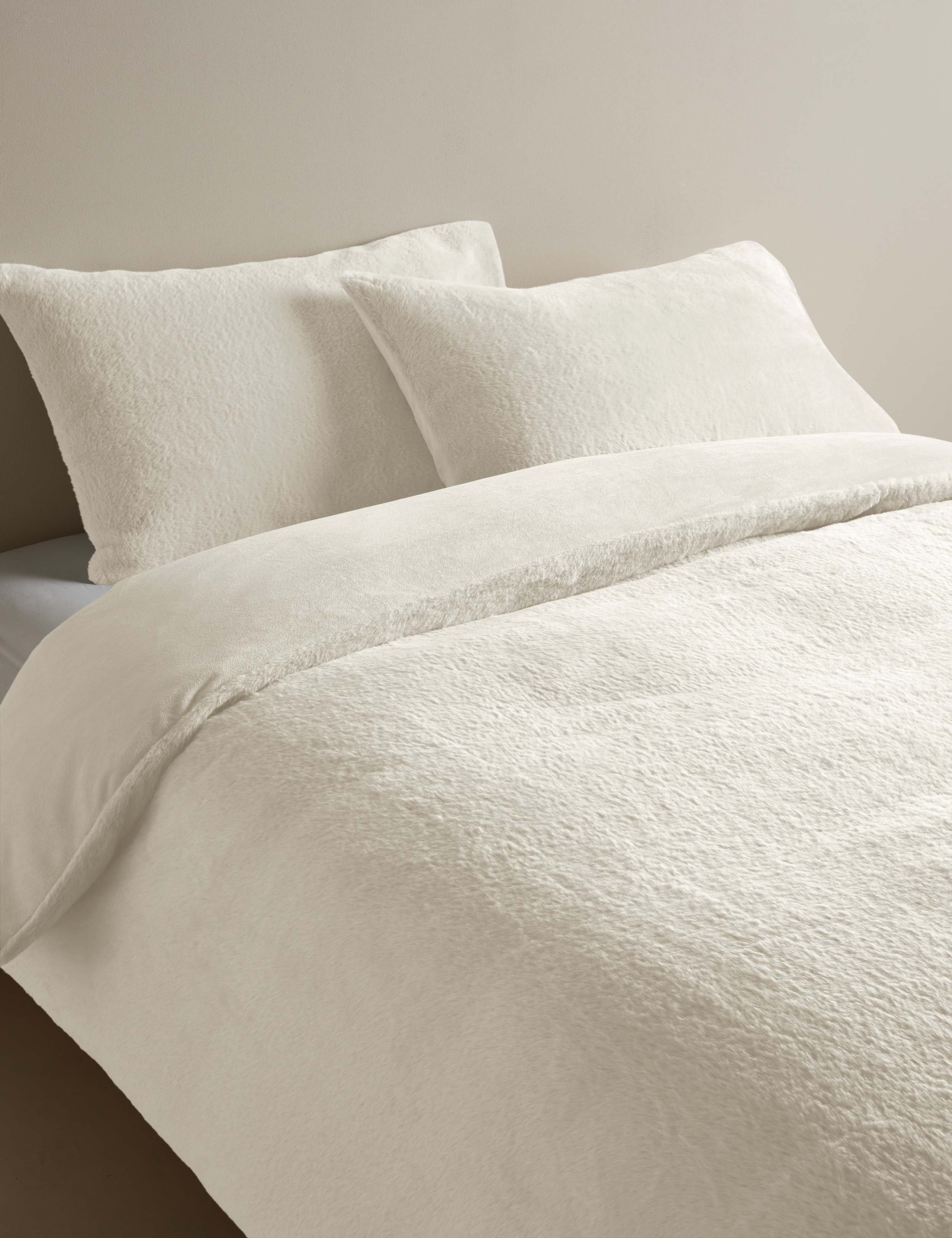Supersoft Faux Fur Bedding Set