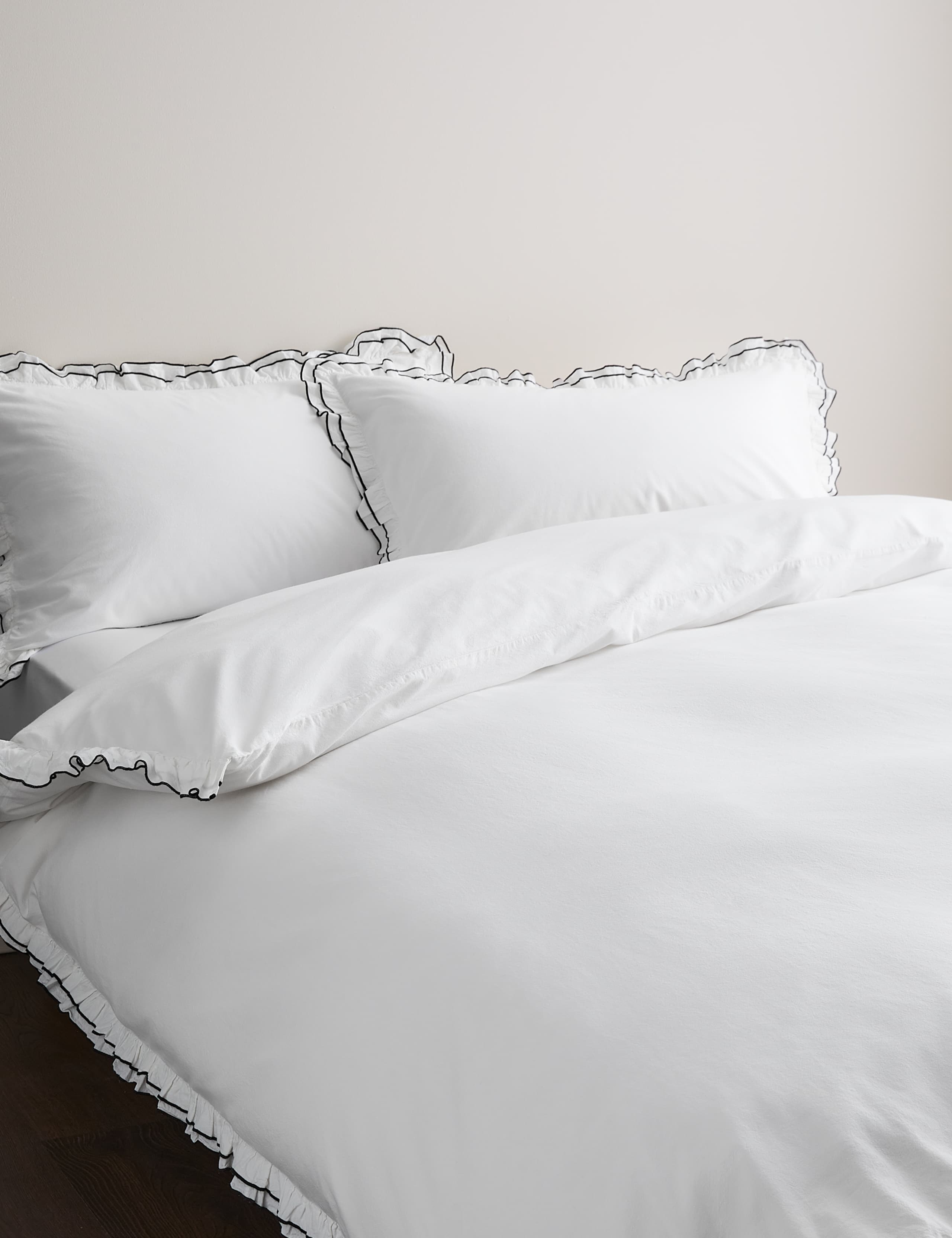 Pure Cotton Contrast Double Ruffle Bedding Set