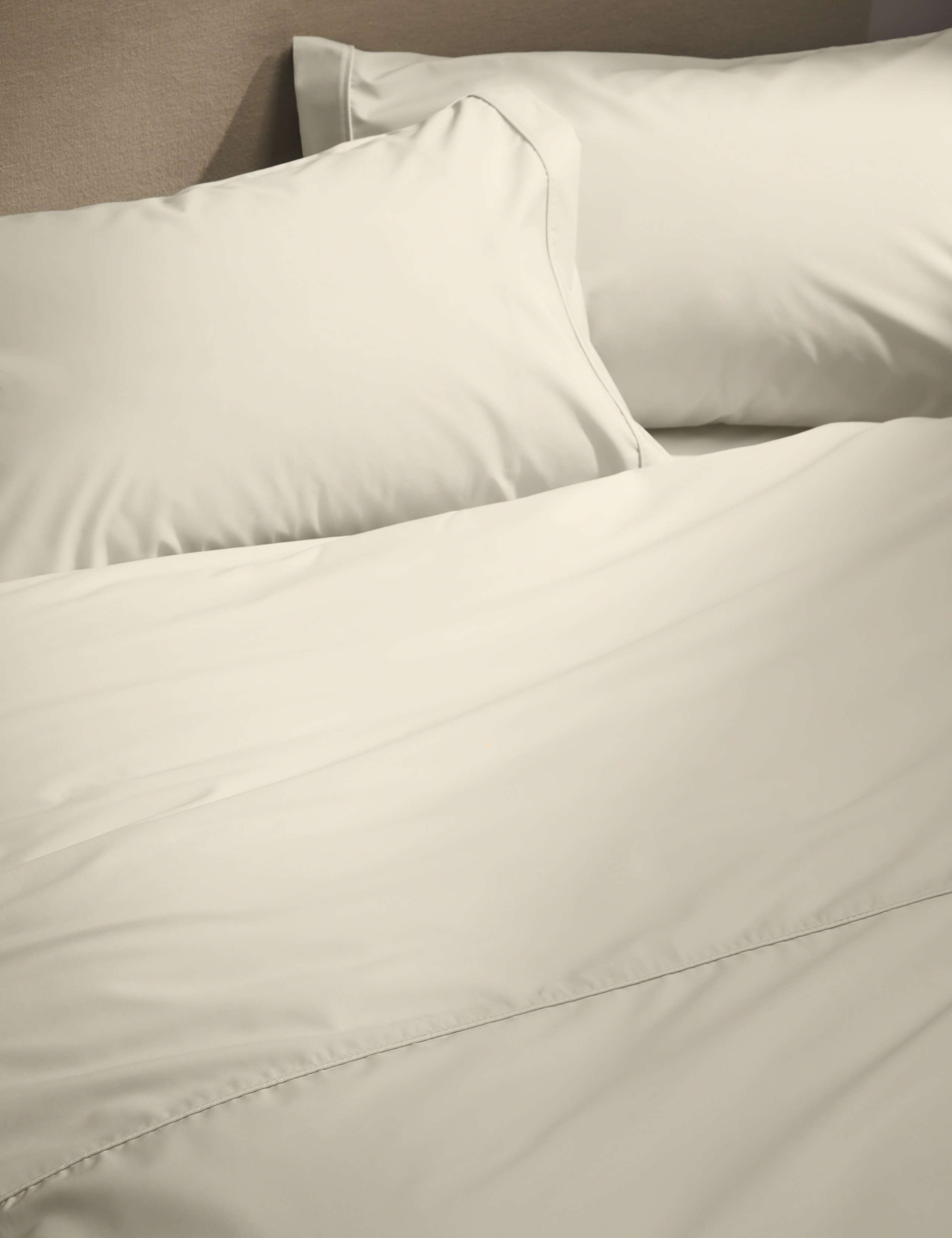 Egyptian Cotton 230 Thread Count Crisp Duvet Cover