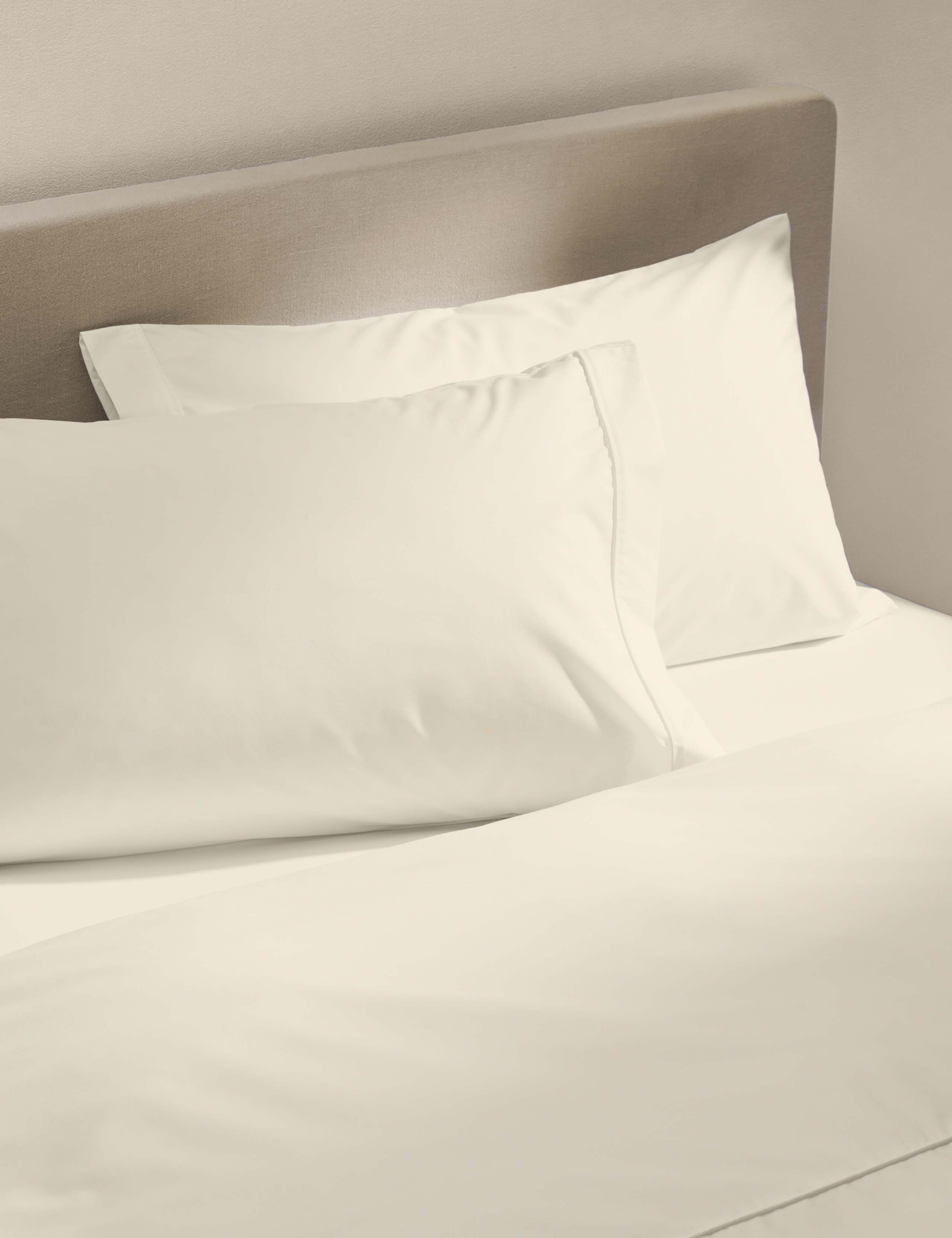2pk Egyptian Cotton 230 Thread Count Pillowcases