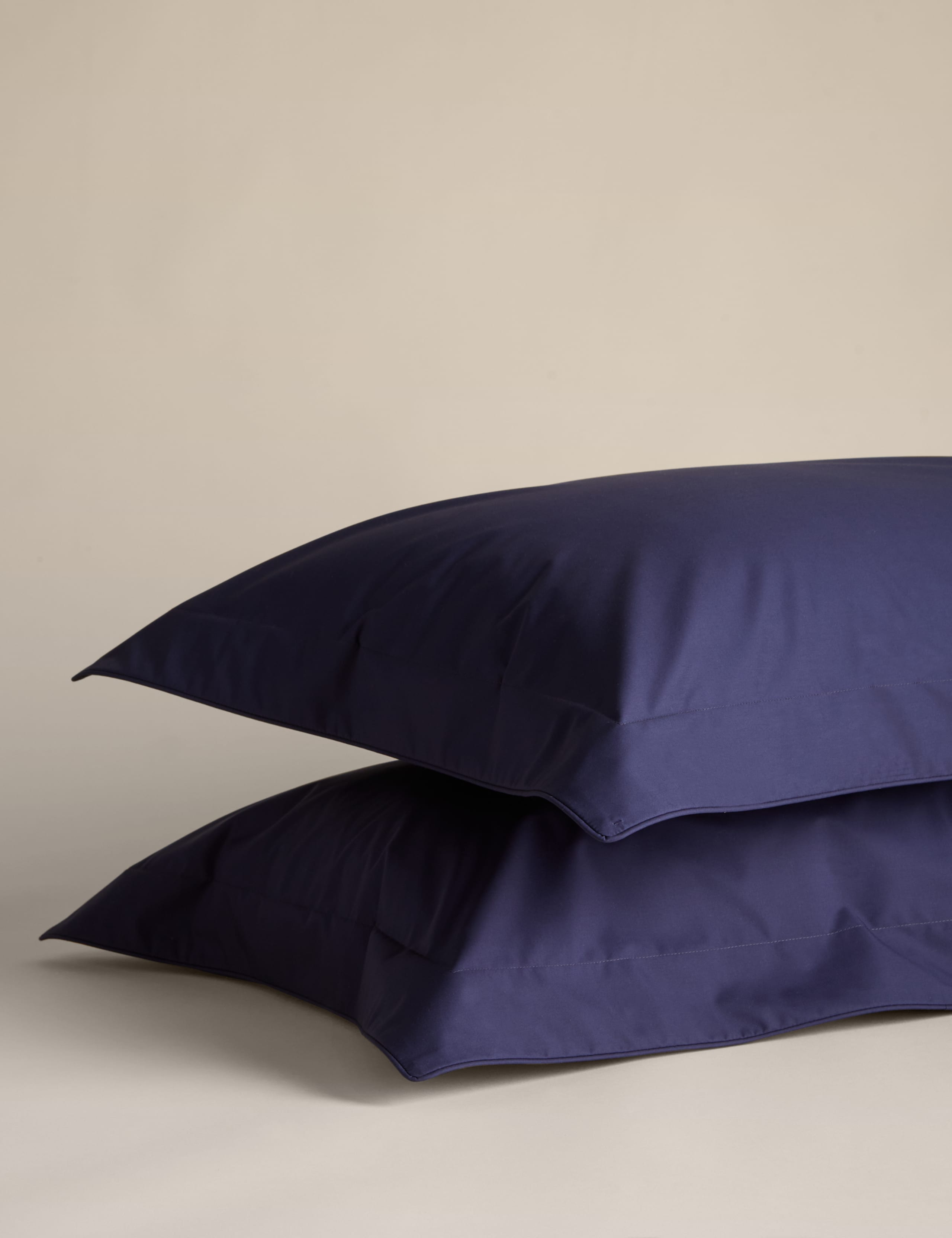 2 Pack Egyptian Cotton 230 Thread Count Crisp Oxford Pillowcases