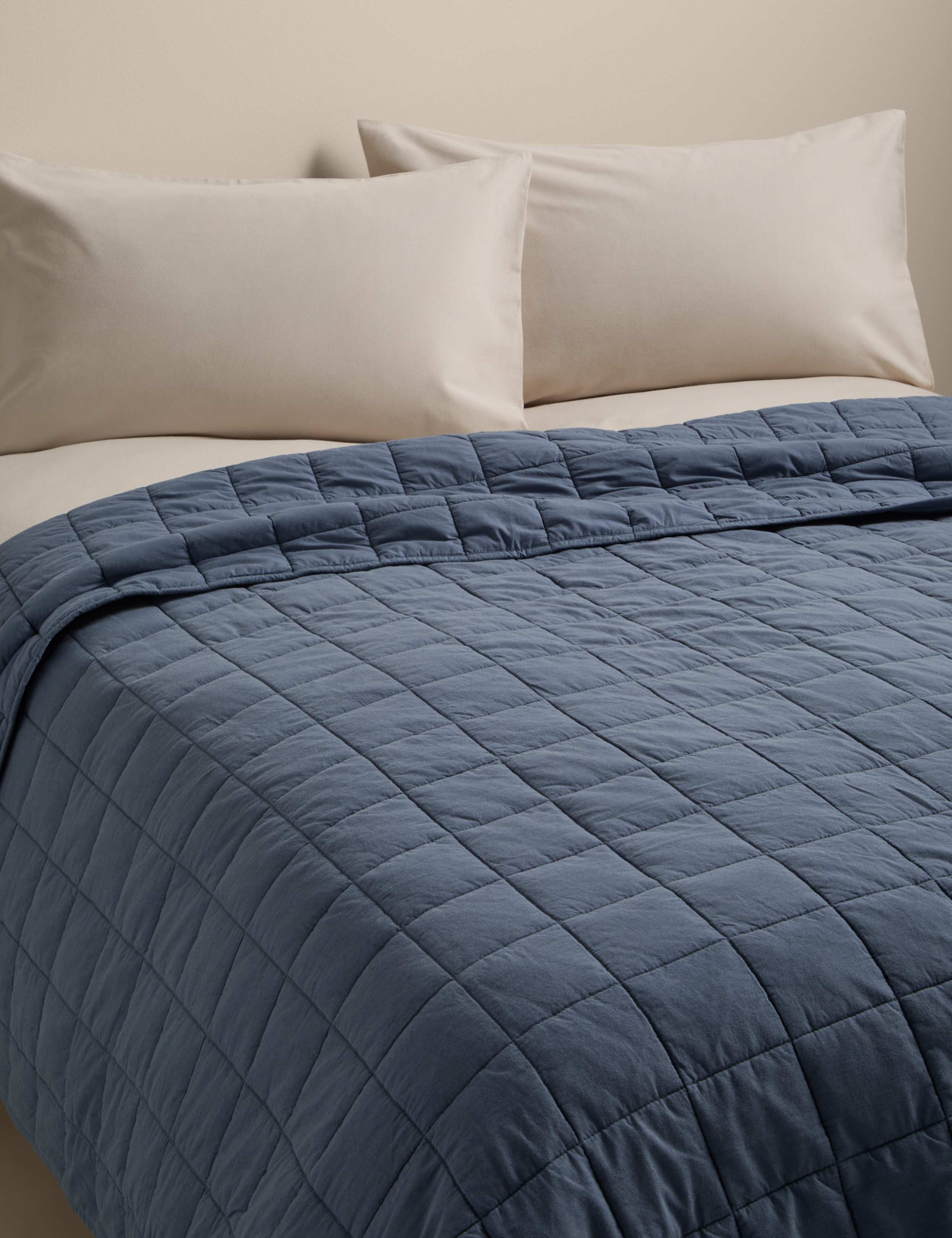 Cotton Rich Quilted Bedspread with Linen