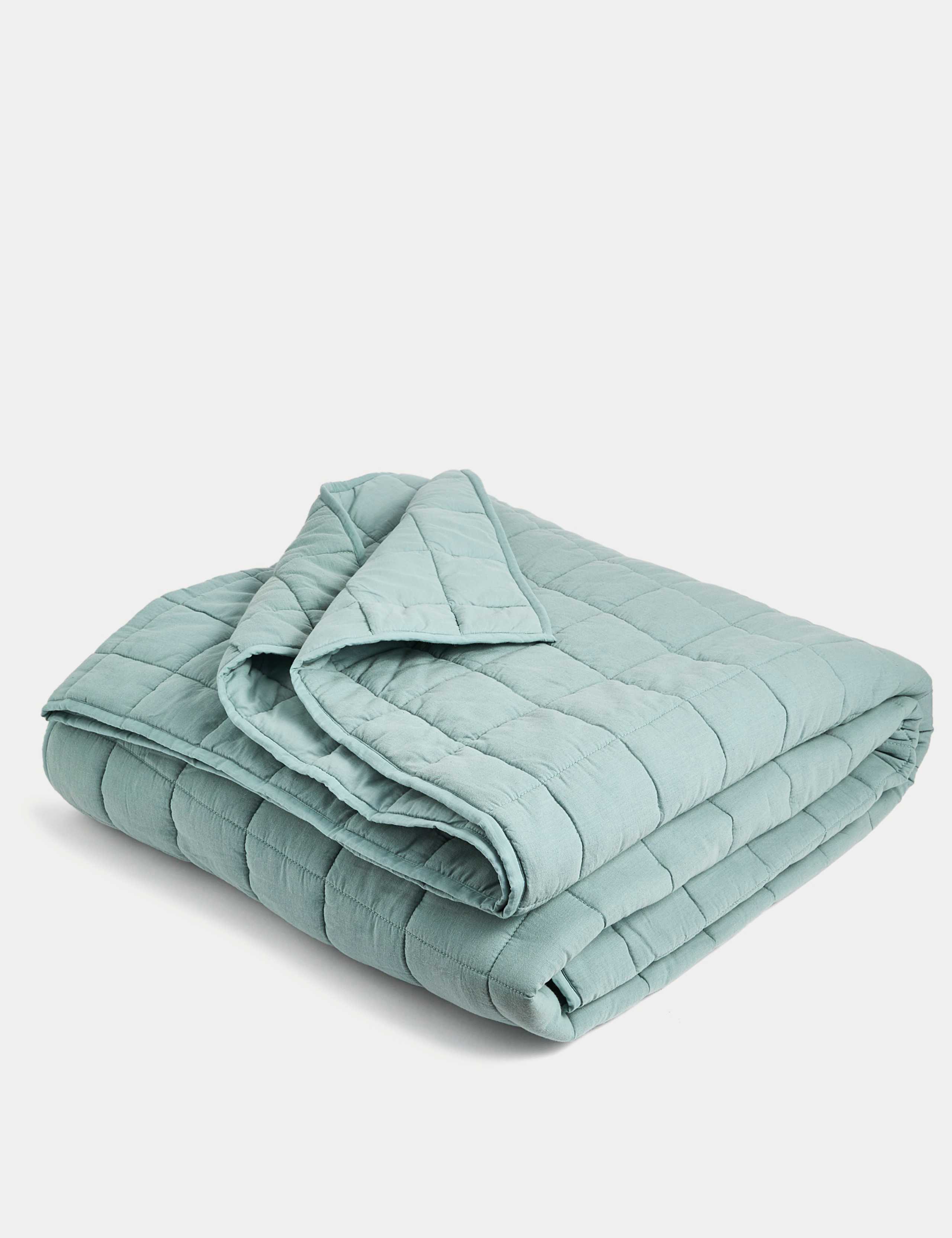 Cotton Rich Quilted Bedspread with Linen