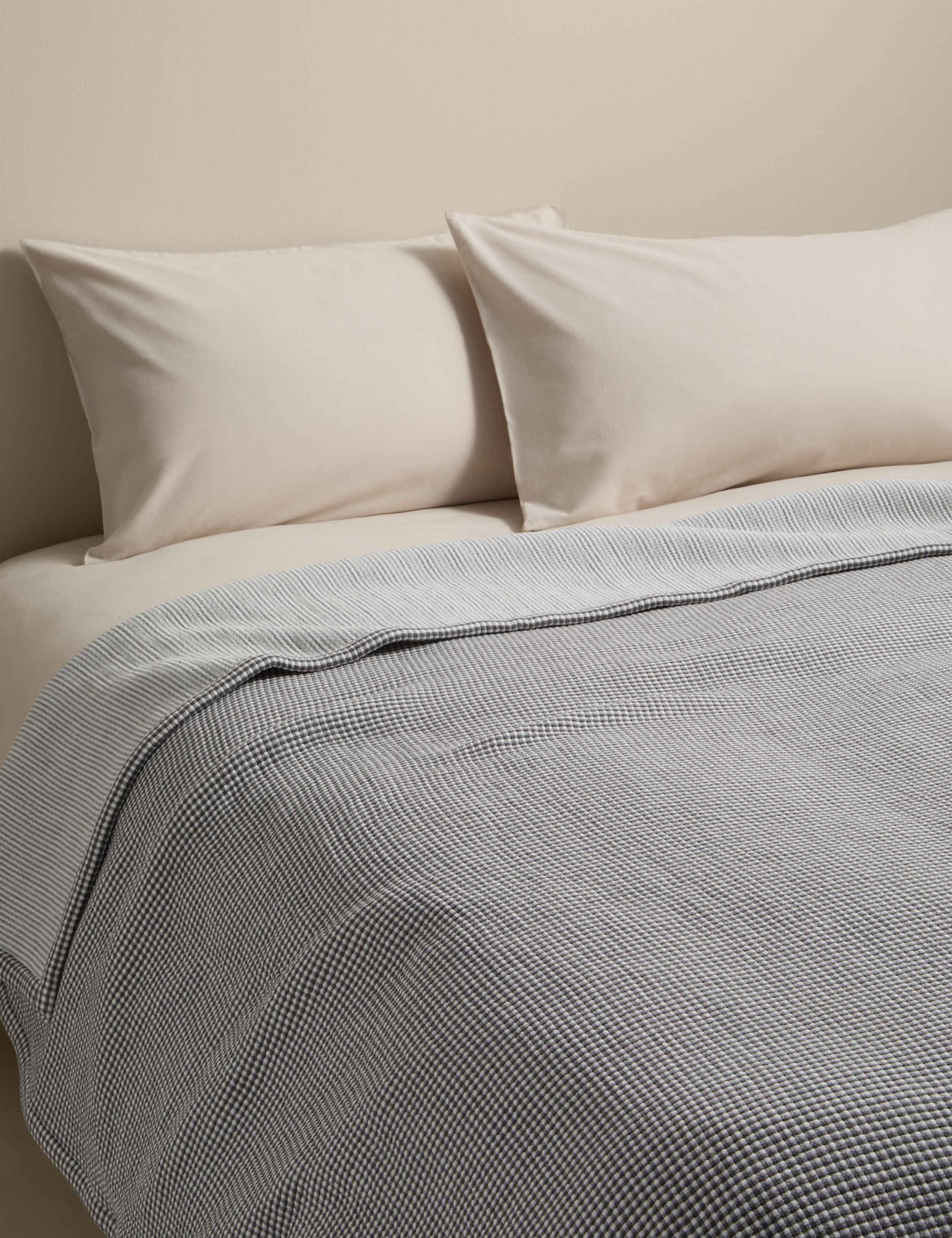 Cotton Rich Gingham Bedspread